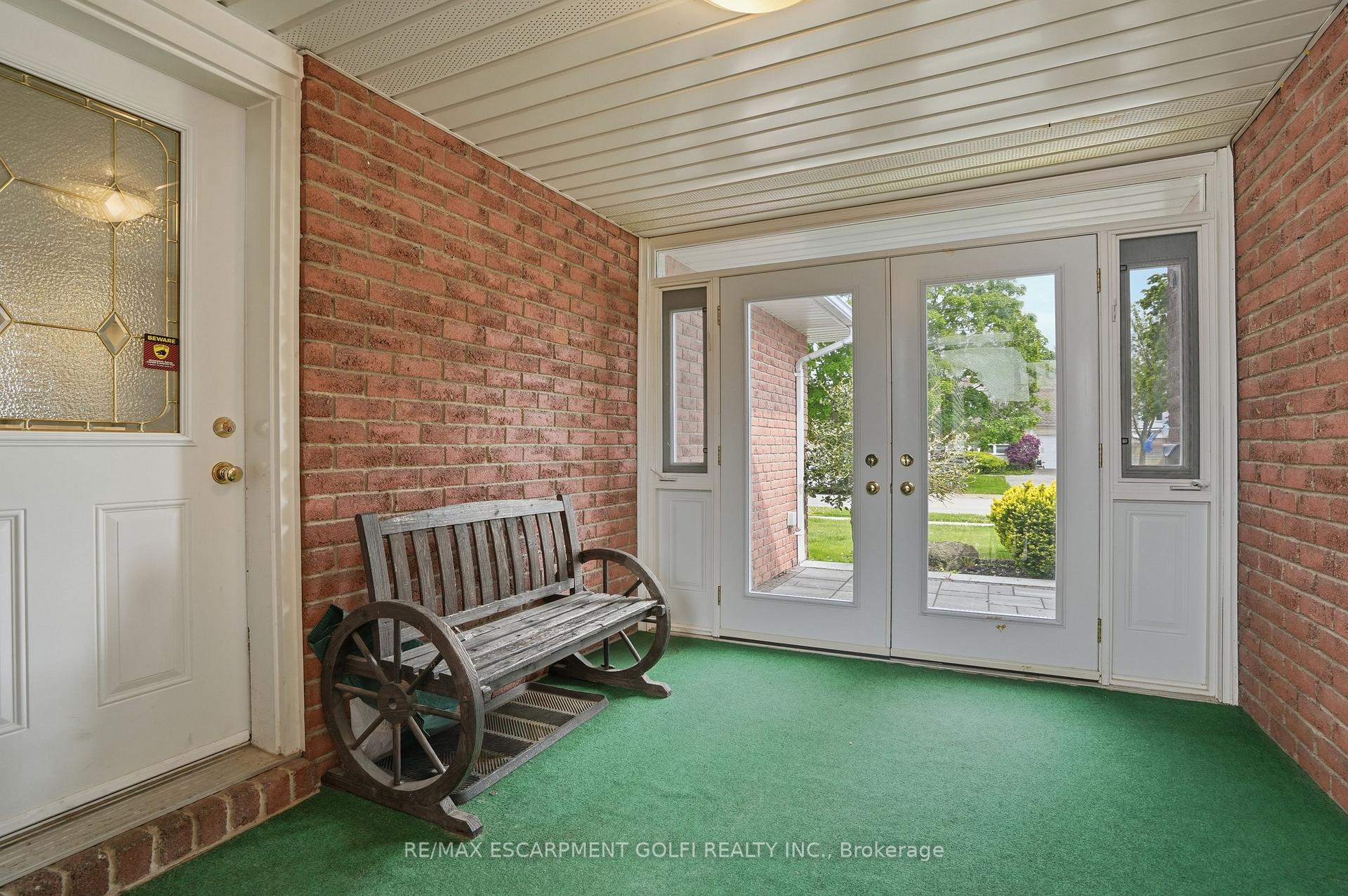5062 FRIESEN Boulevard, Lincoln — photo 3 of 5