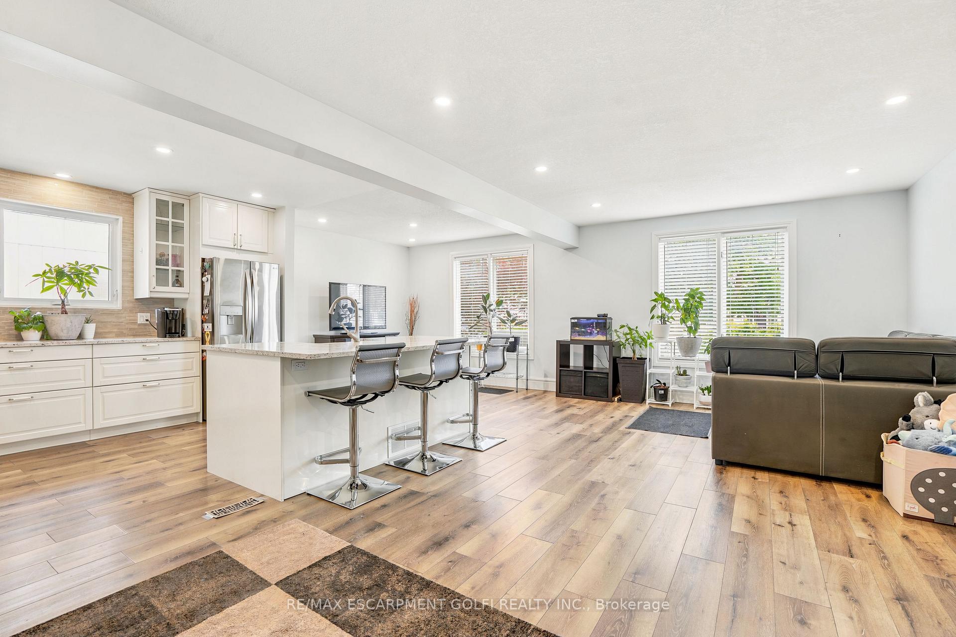 5062 FRIESEN Boulevard, Lincoln — photo 4 of 5