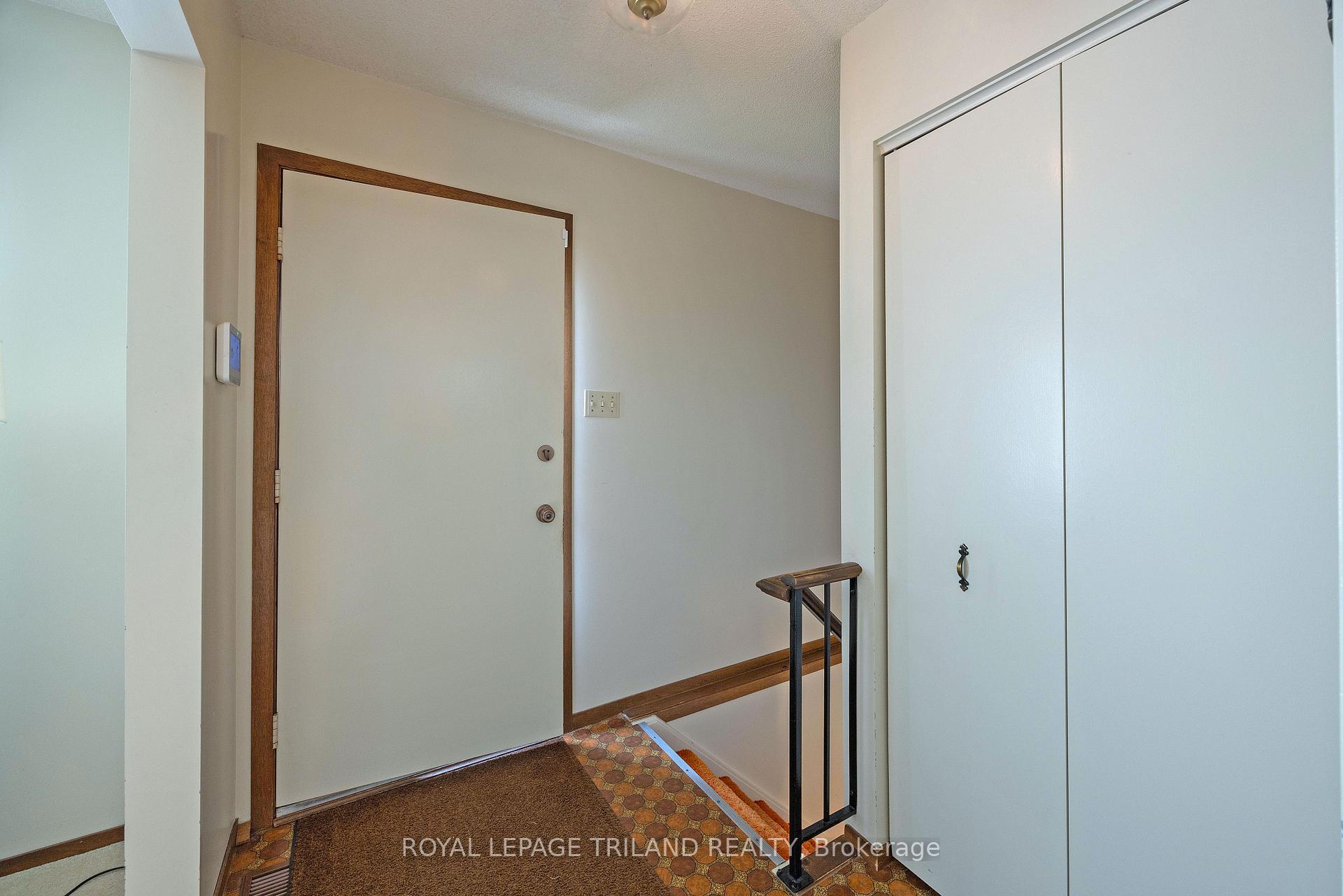 1697 Aldersbrook Road, London North — photo 4 of 5