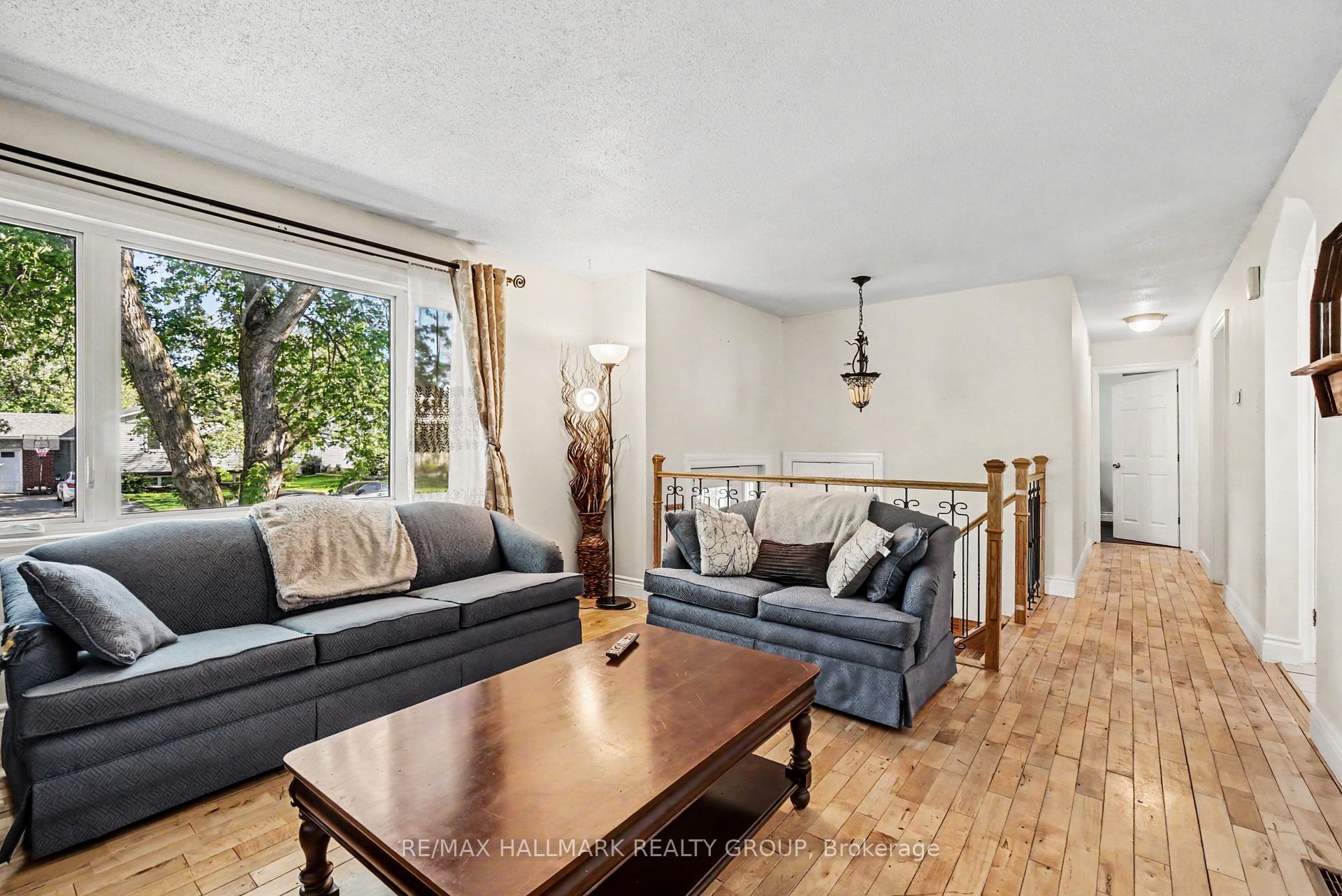 52 Castlebeau Street, Russell — photo 4 of 5