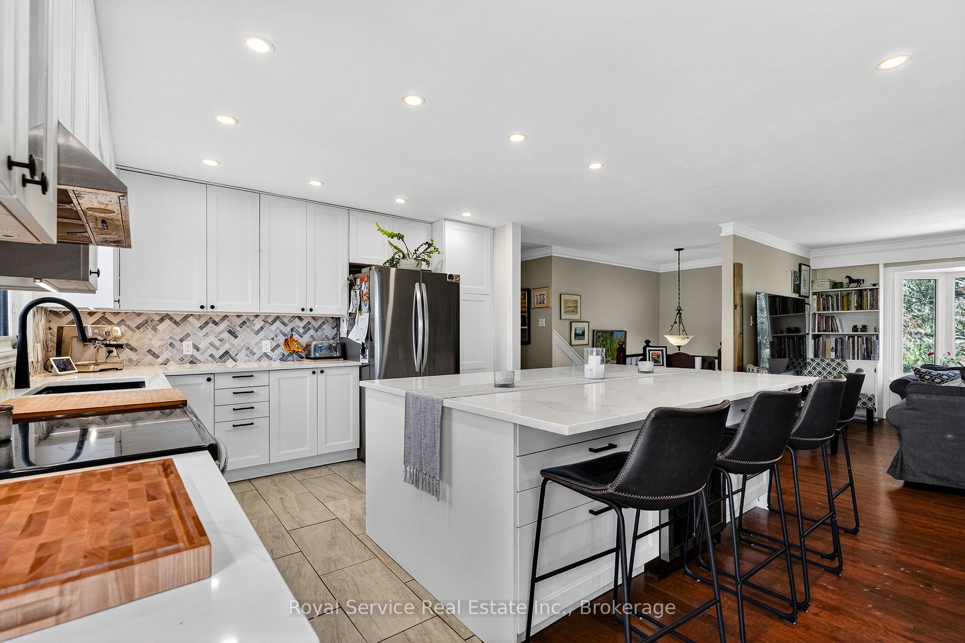 2021 County  3 Road, Prince Edward County — photo 2 of 5