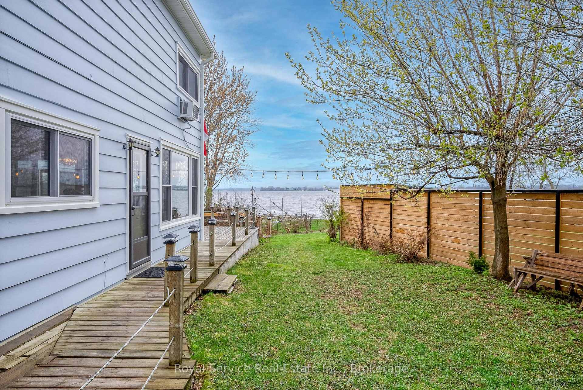 136 Onderdonk Lane, Prince Edward County — photo 2 of 5