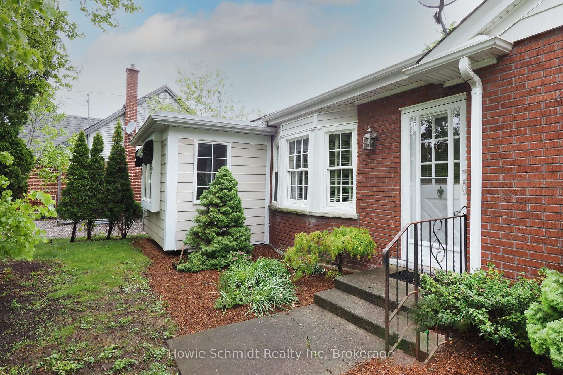 2023 Coronation Boulevard, Cambridge — photo 3 of 5