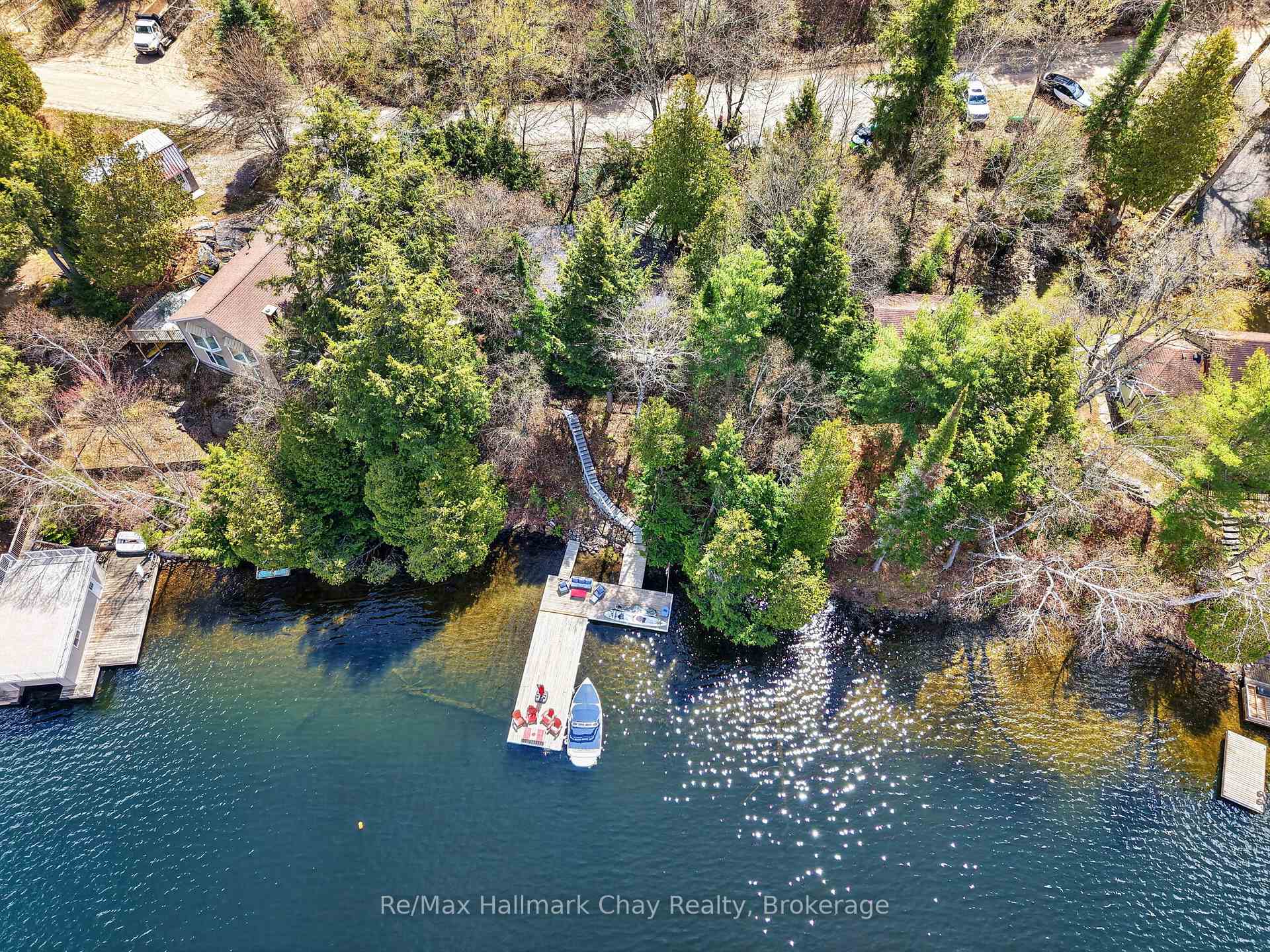1119 Narrows Road, Lake of Bays — photo 3 of 5