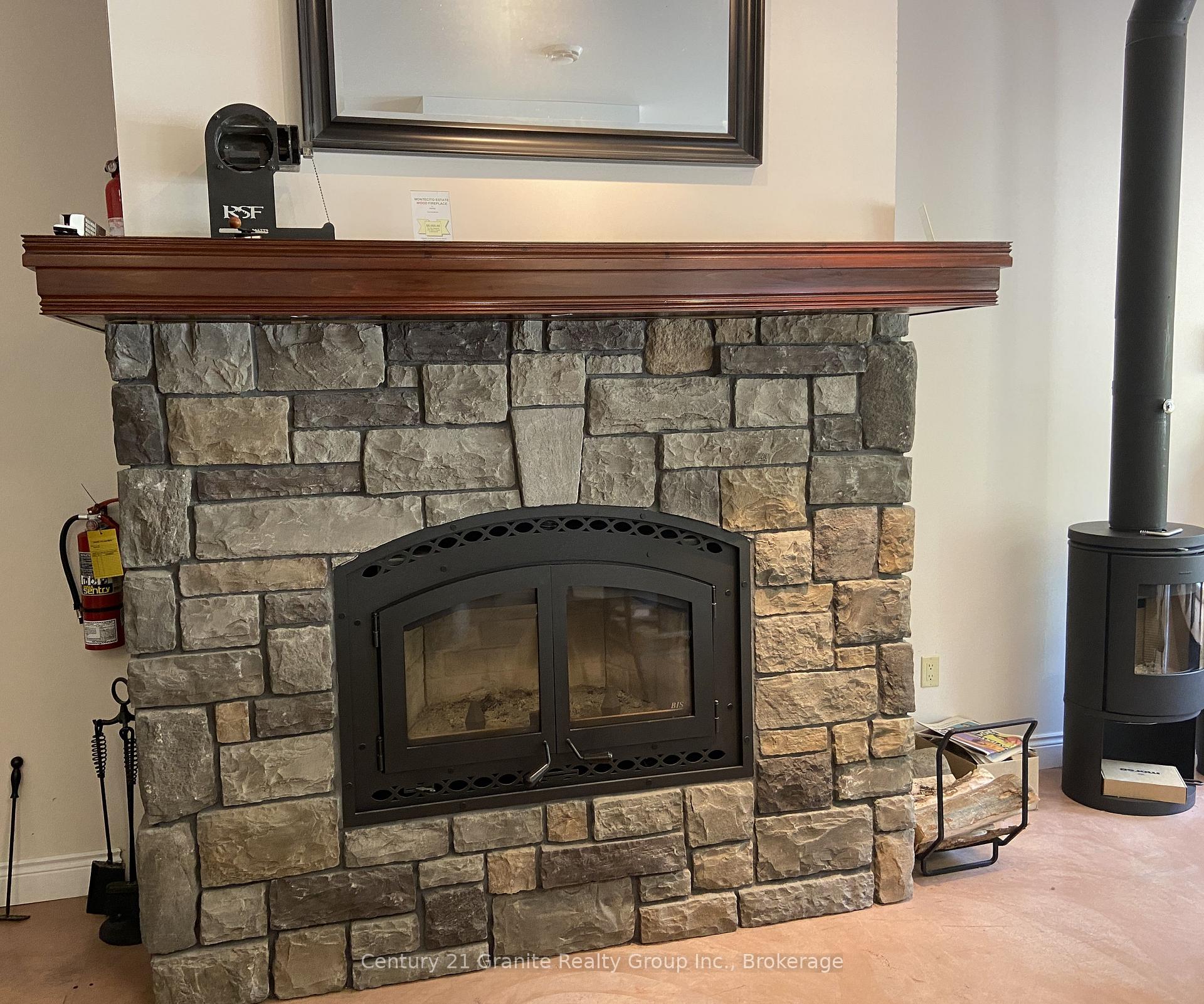 39 BOBCAYGEON Road, Minden Hills — photo 3 of 5