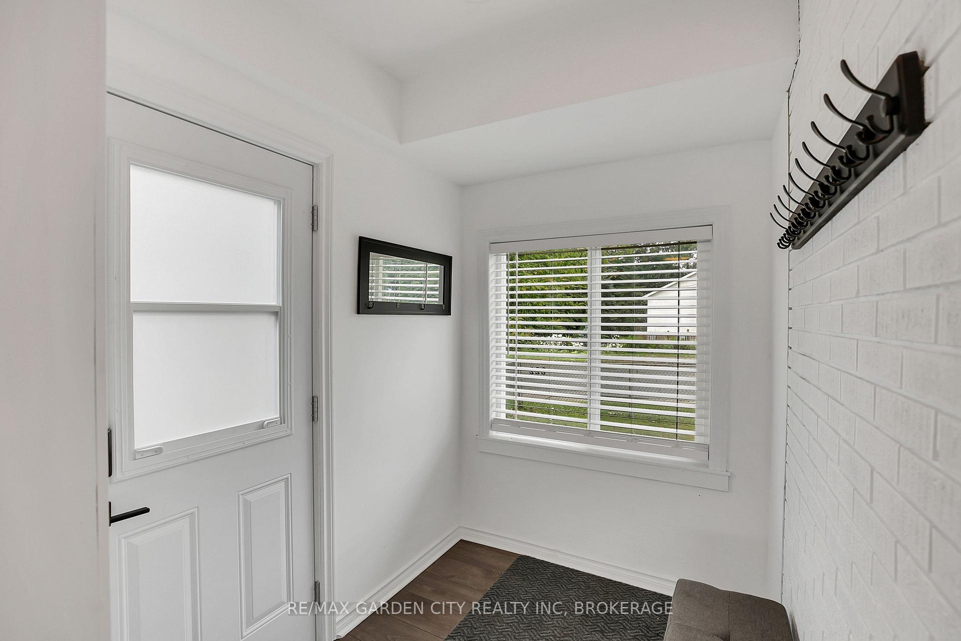 222 Ridgeway Road, Fort Erie — photo 4 of 5