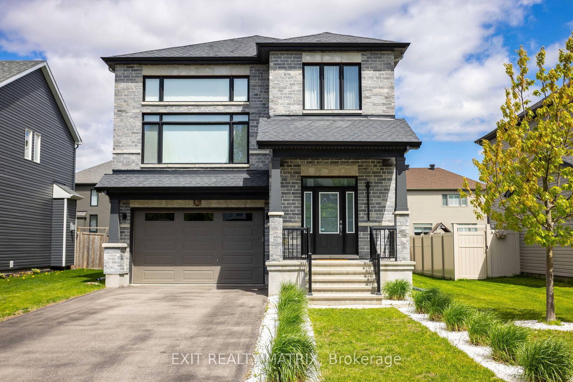 865 Cologne Street, Russell, ON K0A 1W0 — Russell, Ontario