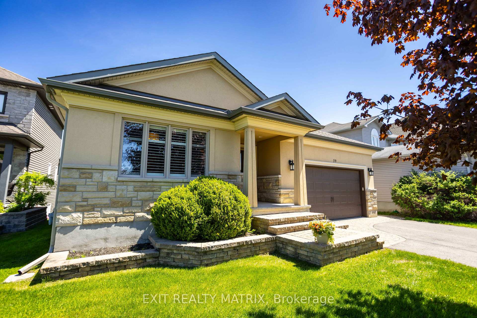 79 Radisson Drive, Russell — photo 2 of 5