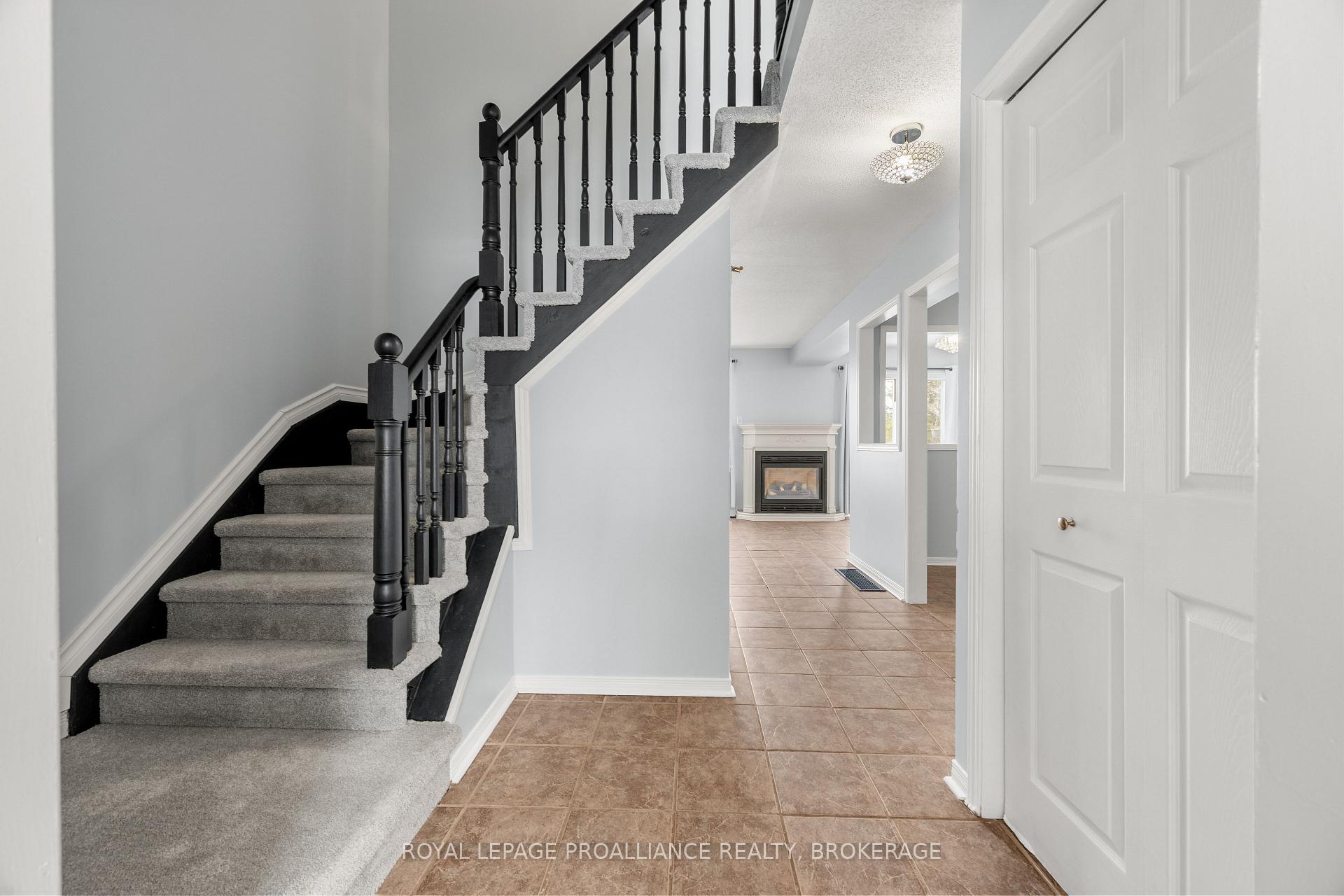 81 Rose Abbey Drive, Kingston — photo 5 of 5