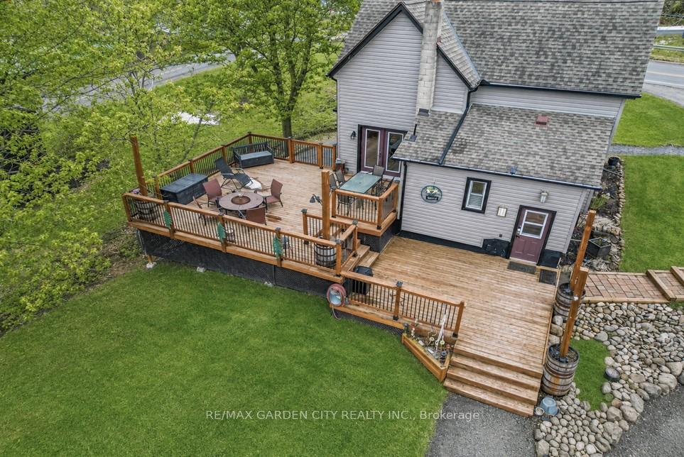 3745 King Street, Lincoln — photo 3 of 5