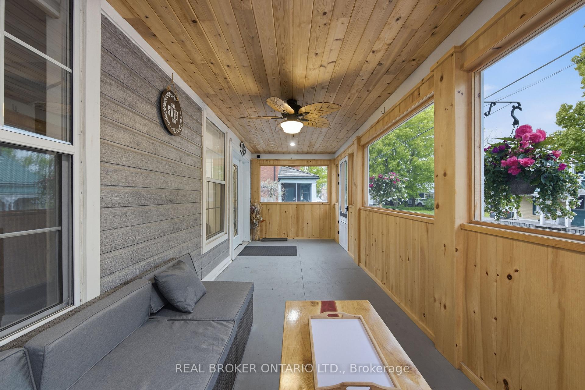 118 Brock Street E, Merrickville-Wolford — photo 3 of 5