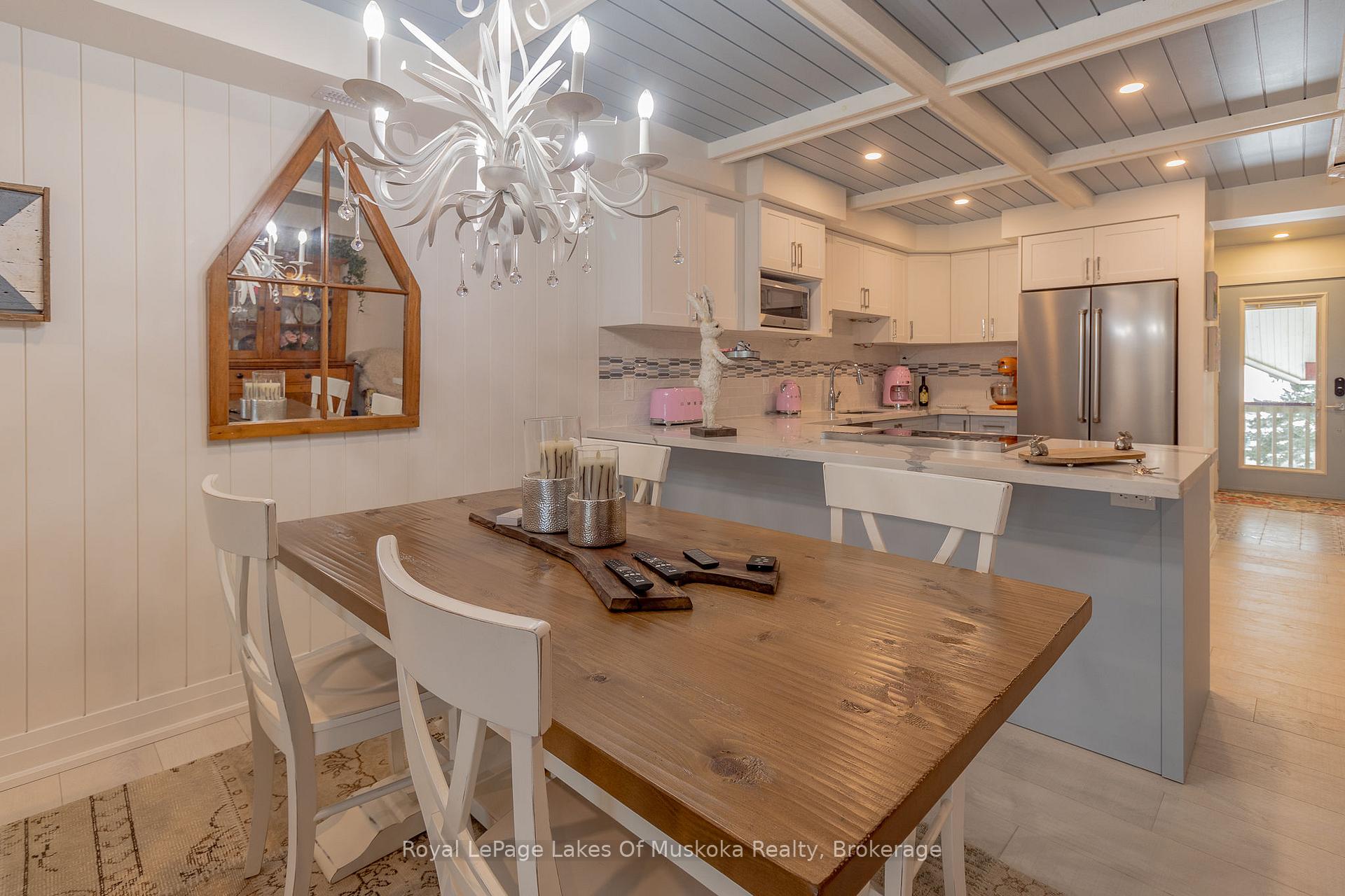 10 Coveside Drive 208, Huntsville — photo 3 of 5