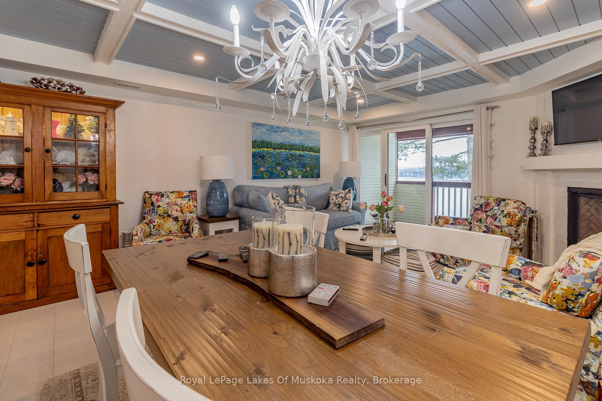 10 Coveside Drive 208, Huntsville — photo 4 of 5
