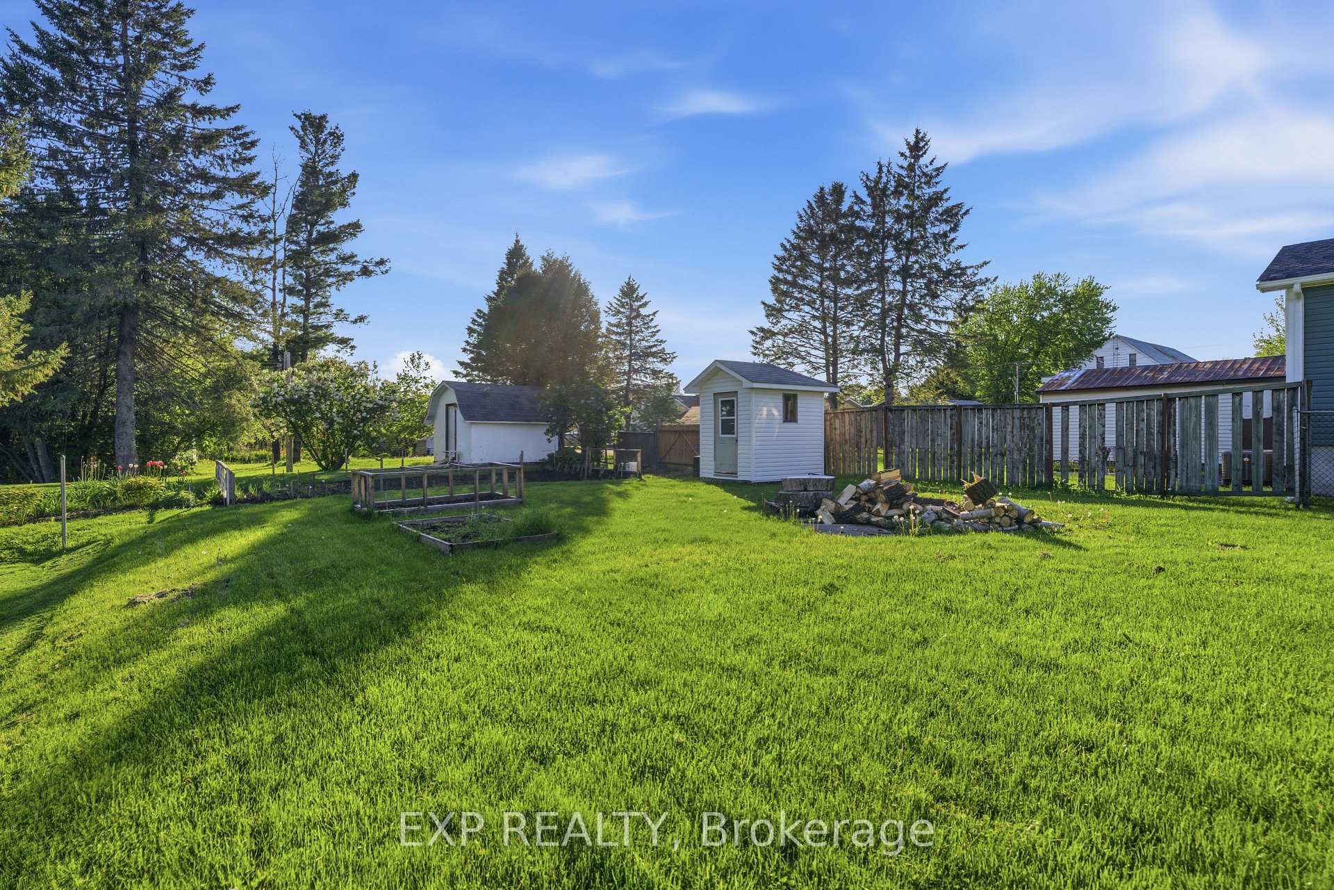 4 MONTCALM Street, Clarence-Rockland — photo 4 of 5