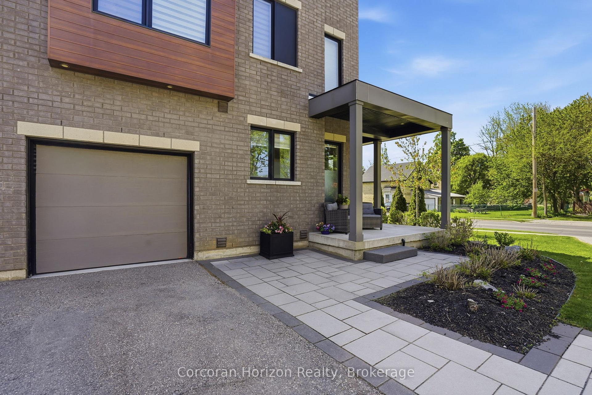 107 Concession Street 21, Cambridge — photo 3 of 5