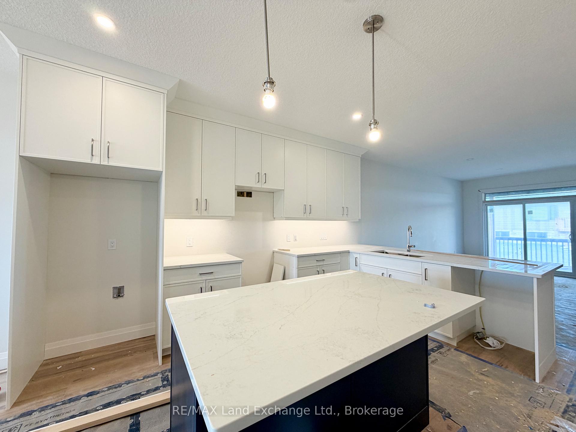 447 Ivings Drive, Saugeen Shores — photo 2 of 5