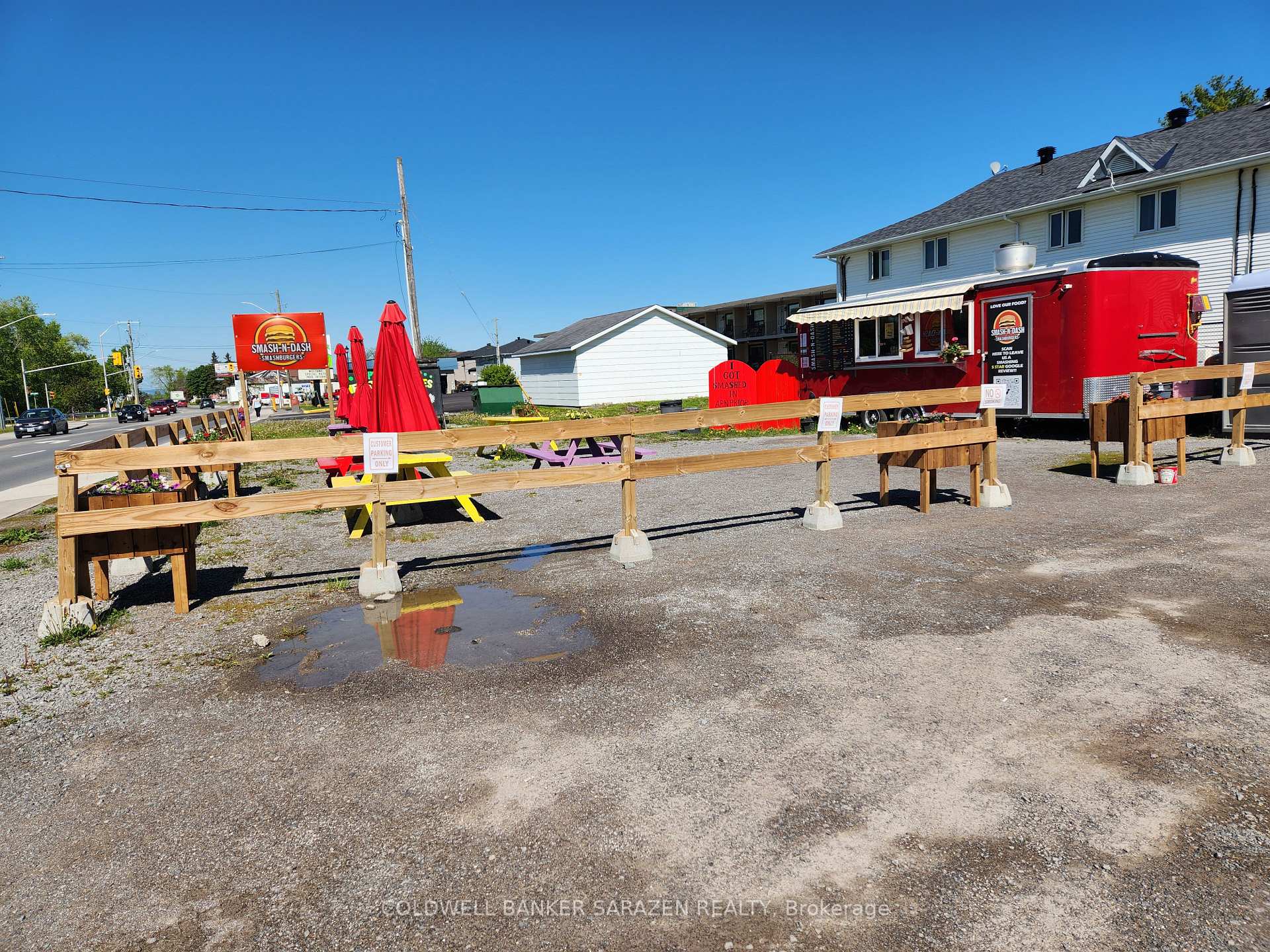 182 Daniel Street S, Arnprior — photo 2 of 5