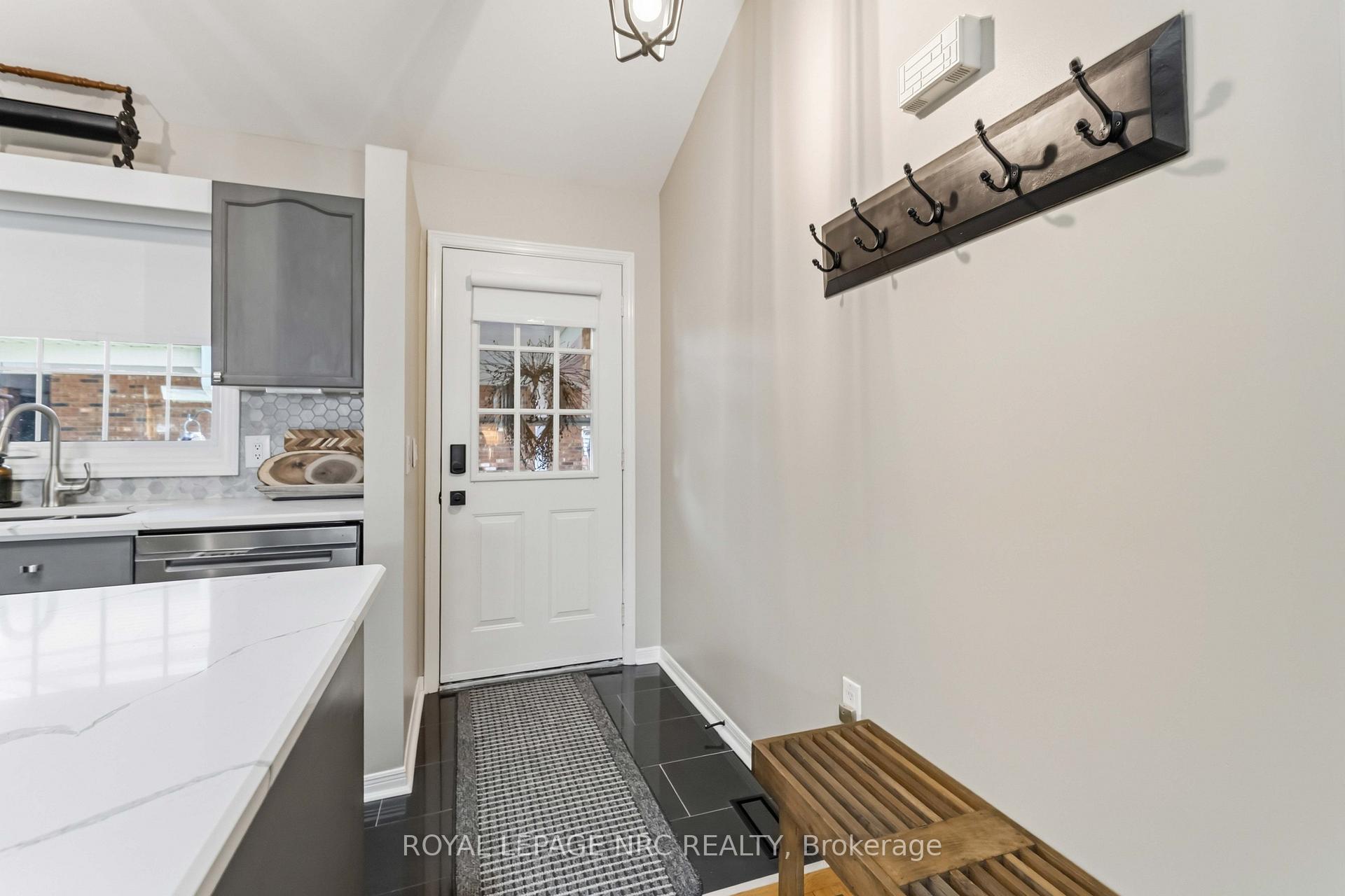 4120 Apple Blossom Lane 14, Lincoln — photo 3 of 5