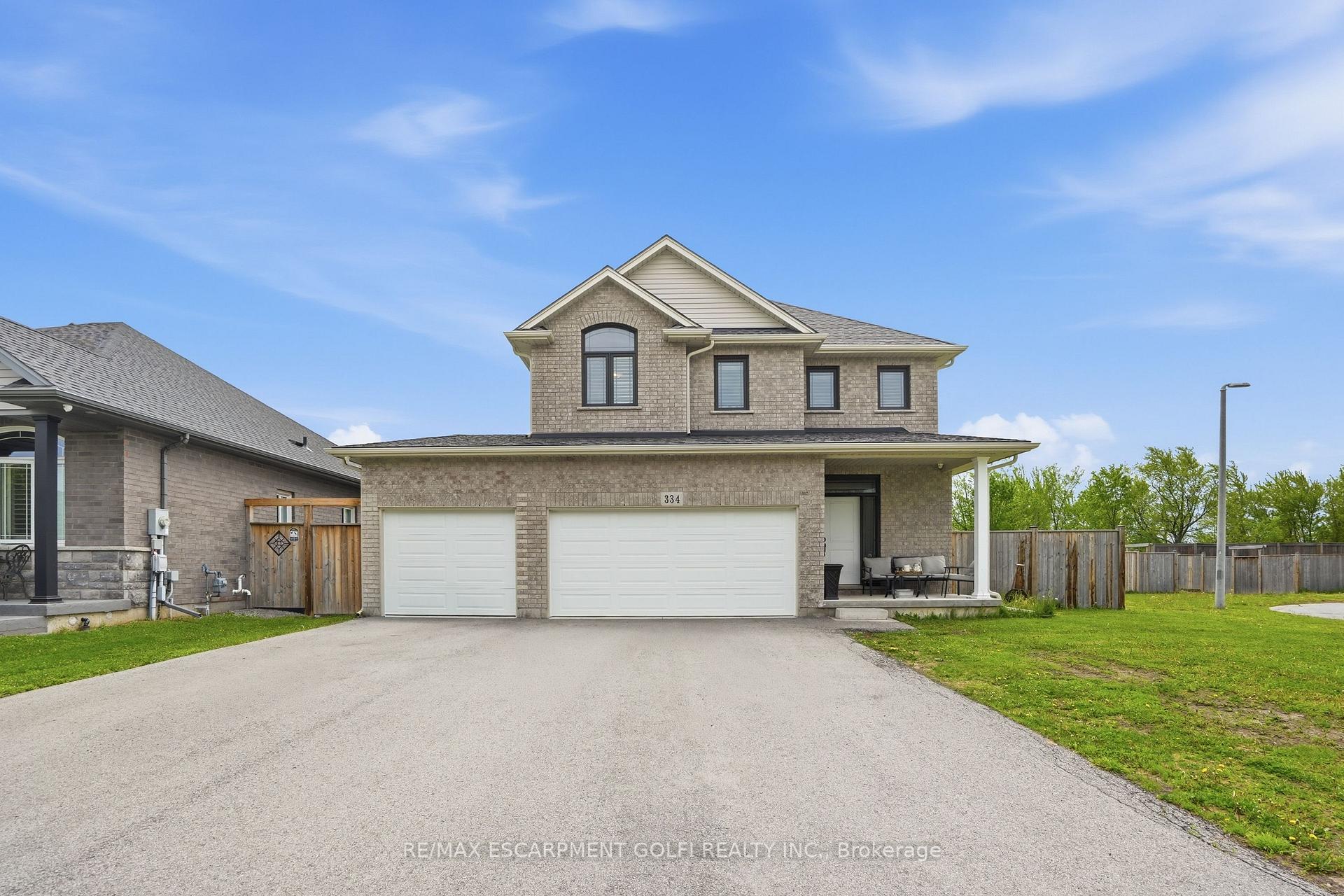 334 Viger Drive W, Welland, ON L3B 5E9 — Welland, Ontario