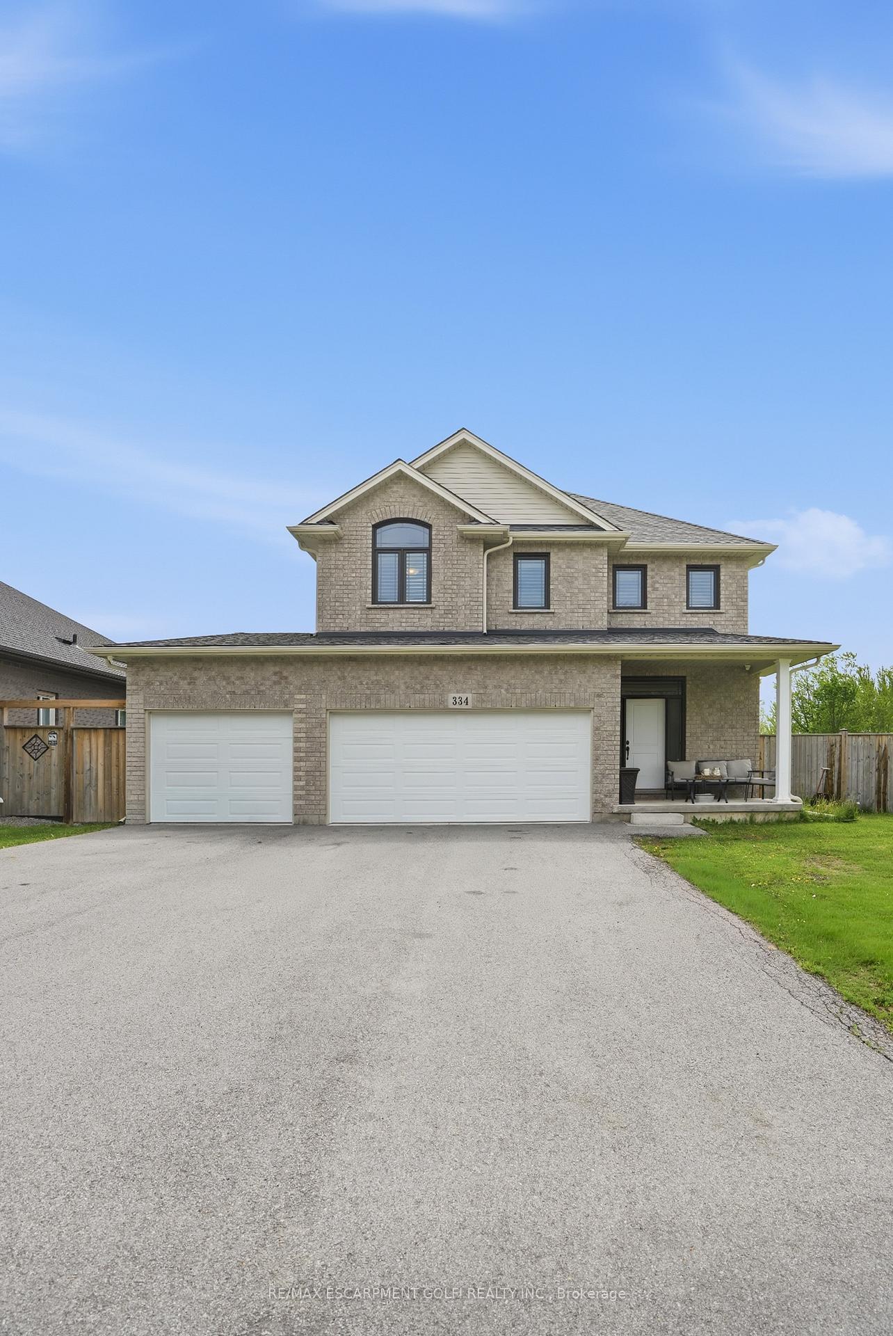 334 Viger Drive W, Welland — photo 4 of 5
