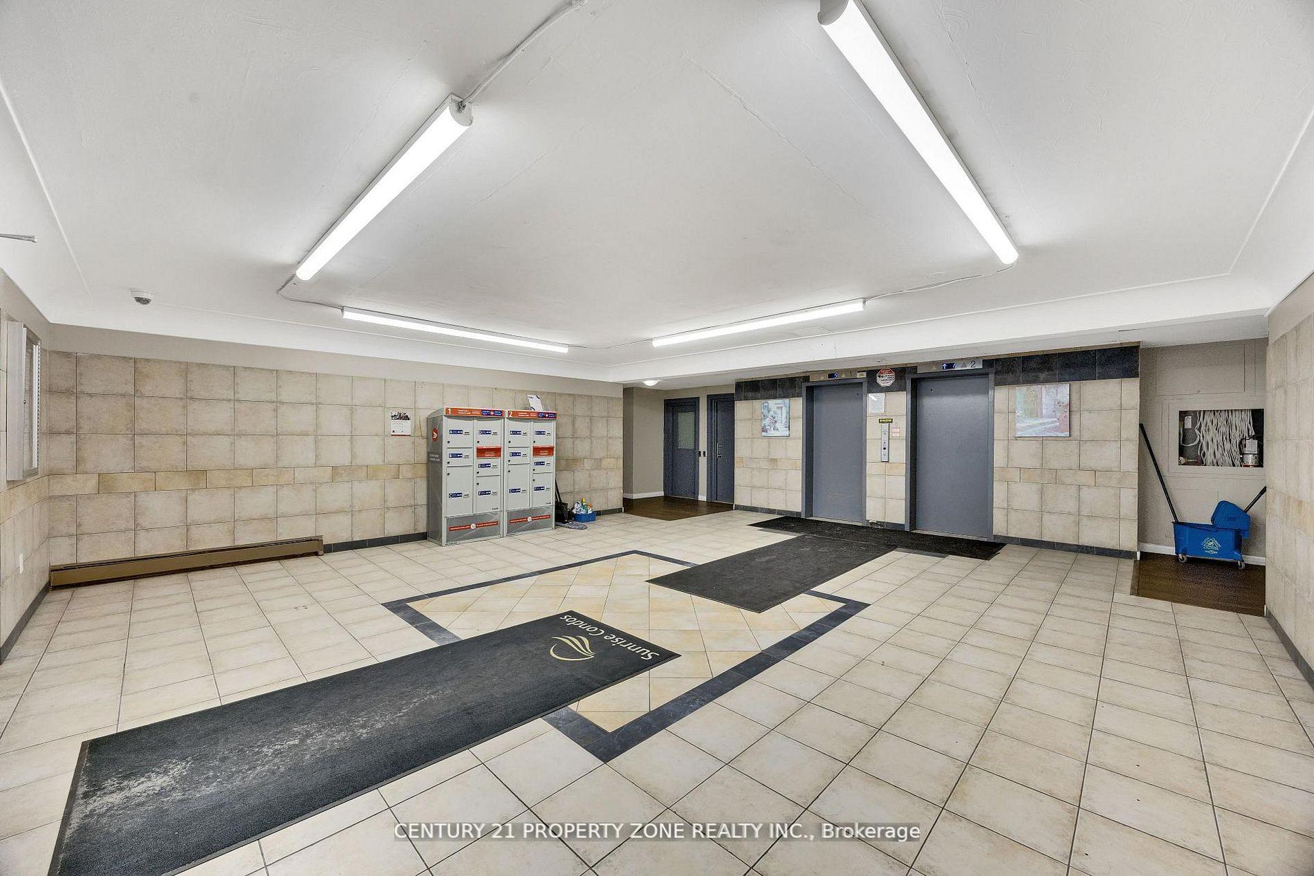 583 Mornington Avenue 610, London East — photo 3 of 5