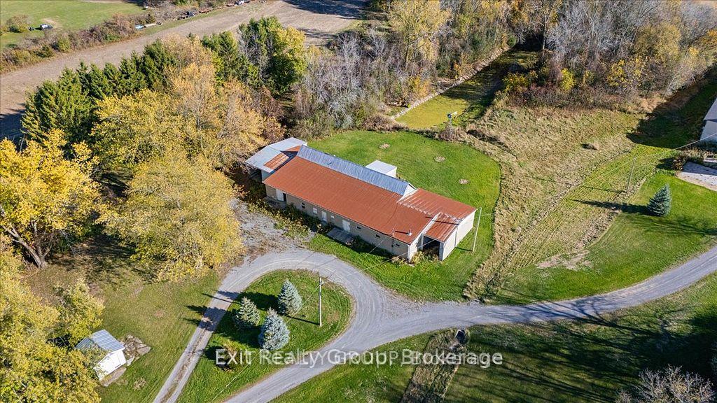 2421 County Rd 3 N/A, Prince Edward County — photo 2 of 5