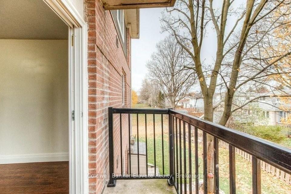 275 Eiwo Court 209, Waterloo — photo 5 of 5