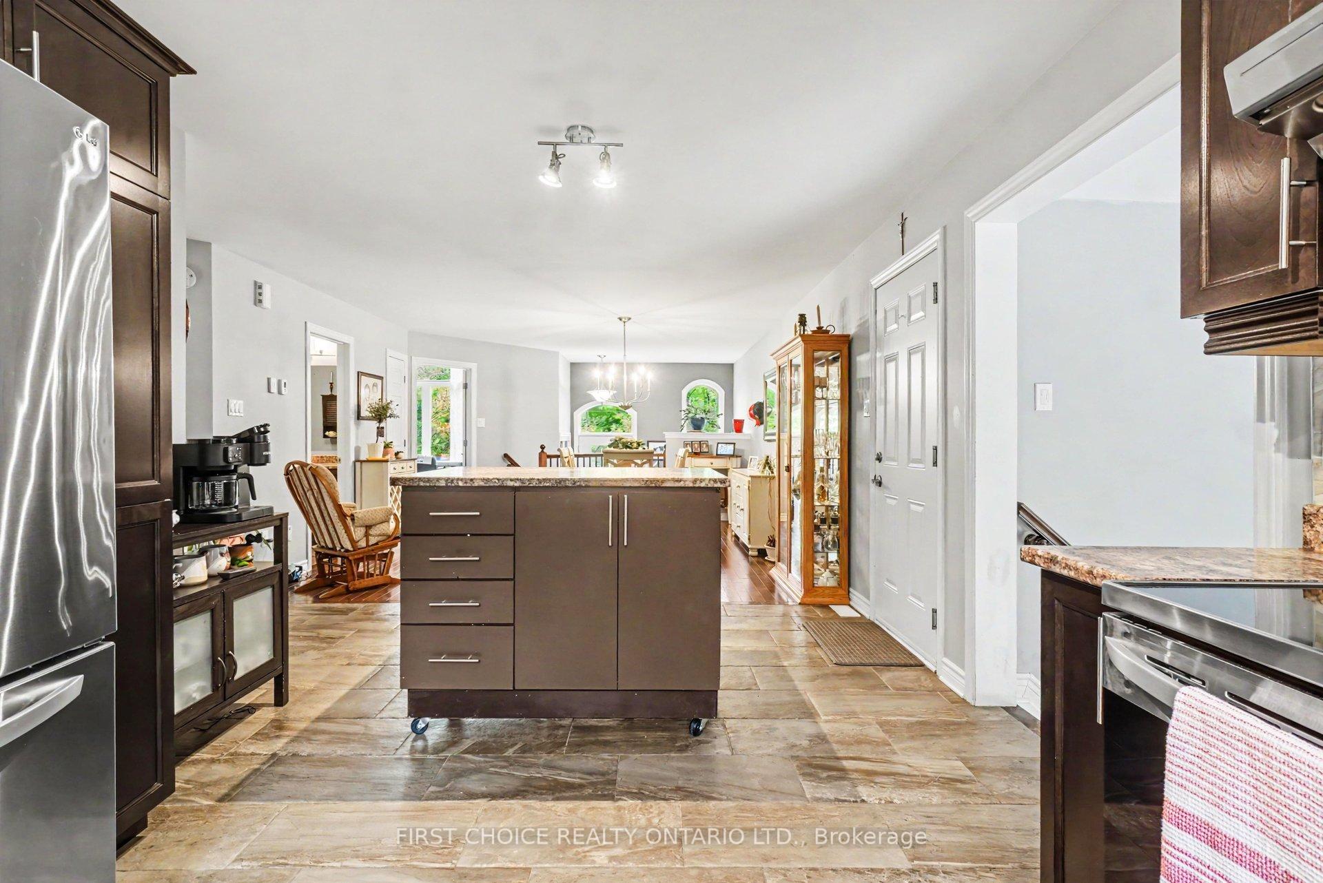 26 Hunter's Hollow, Clarence-Rockland — photo 4 of 5