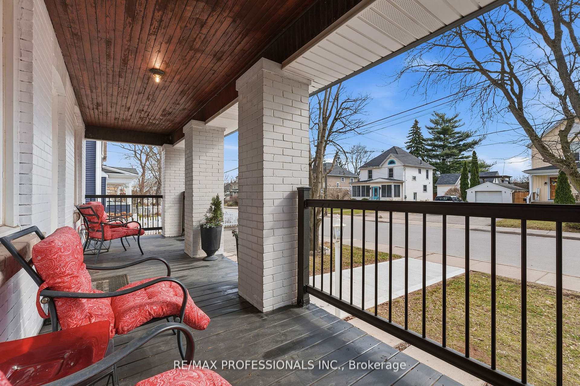 14 Kidd Avenue, Grimsby — photo 4 of 5