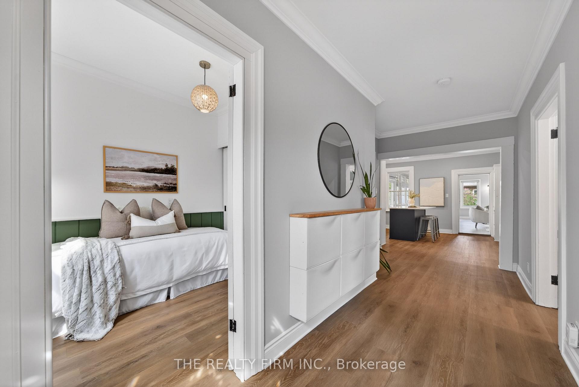 672 Elias Street, London East — photo 4 of 5