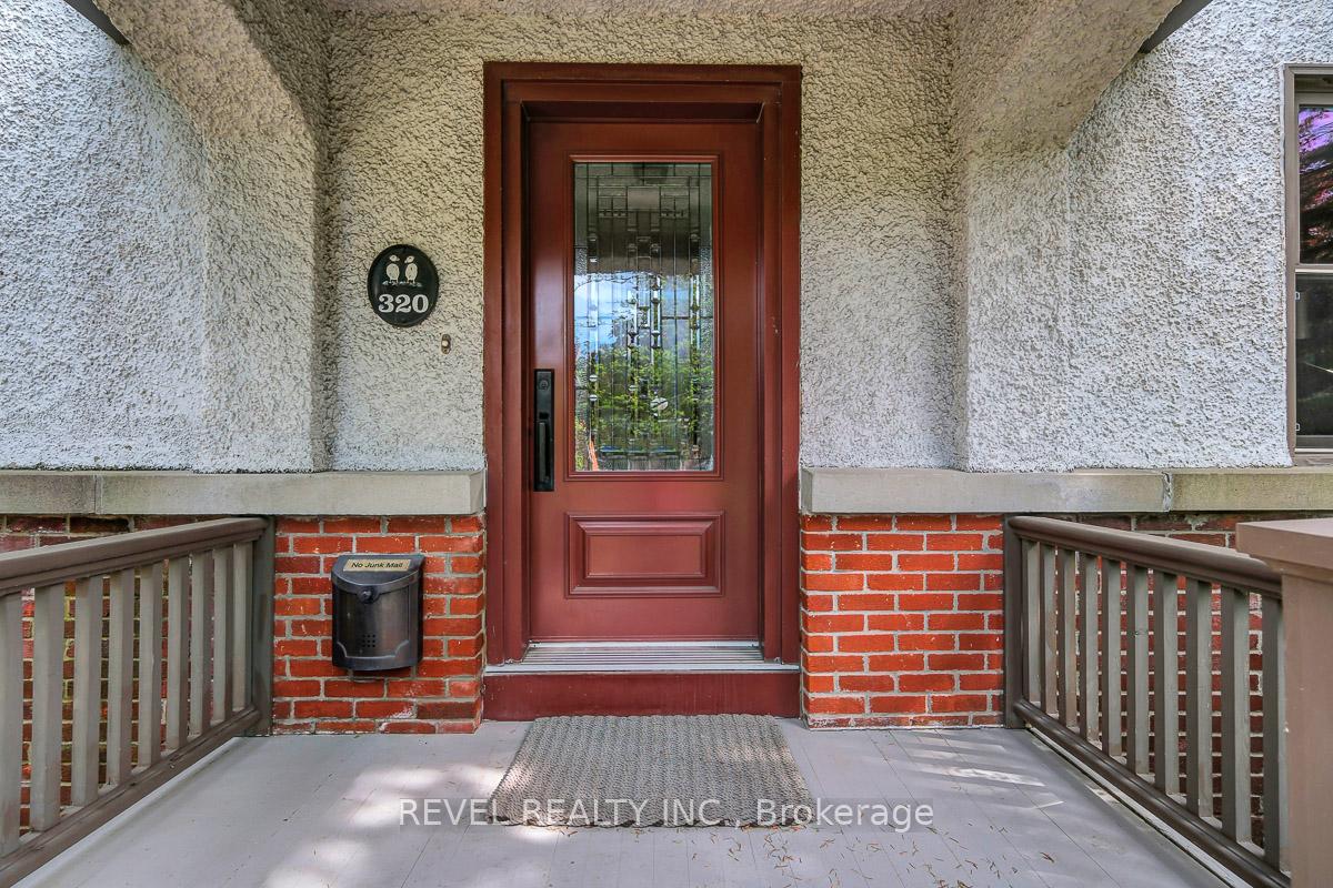 320 CLEMOW Avenue, Glebe - Ottawa East and Area — photo 2 of 5