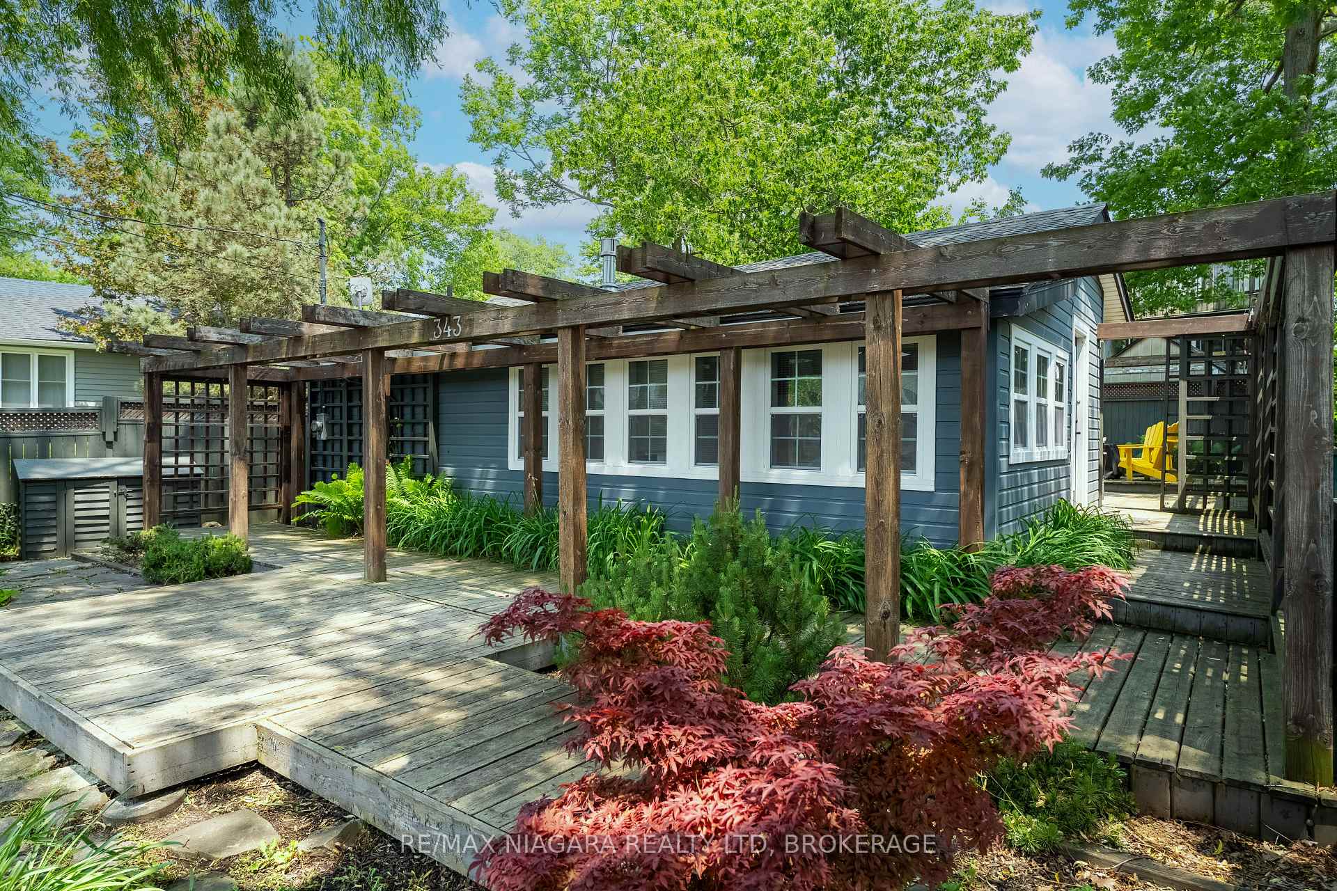 343 Cambridge Road W, Fort Erie, ON L0S 1B0 — Fort Erie, Ontario