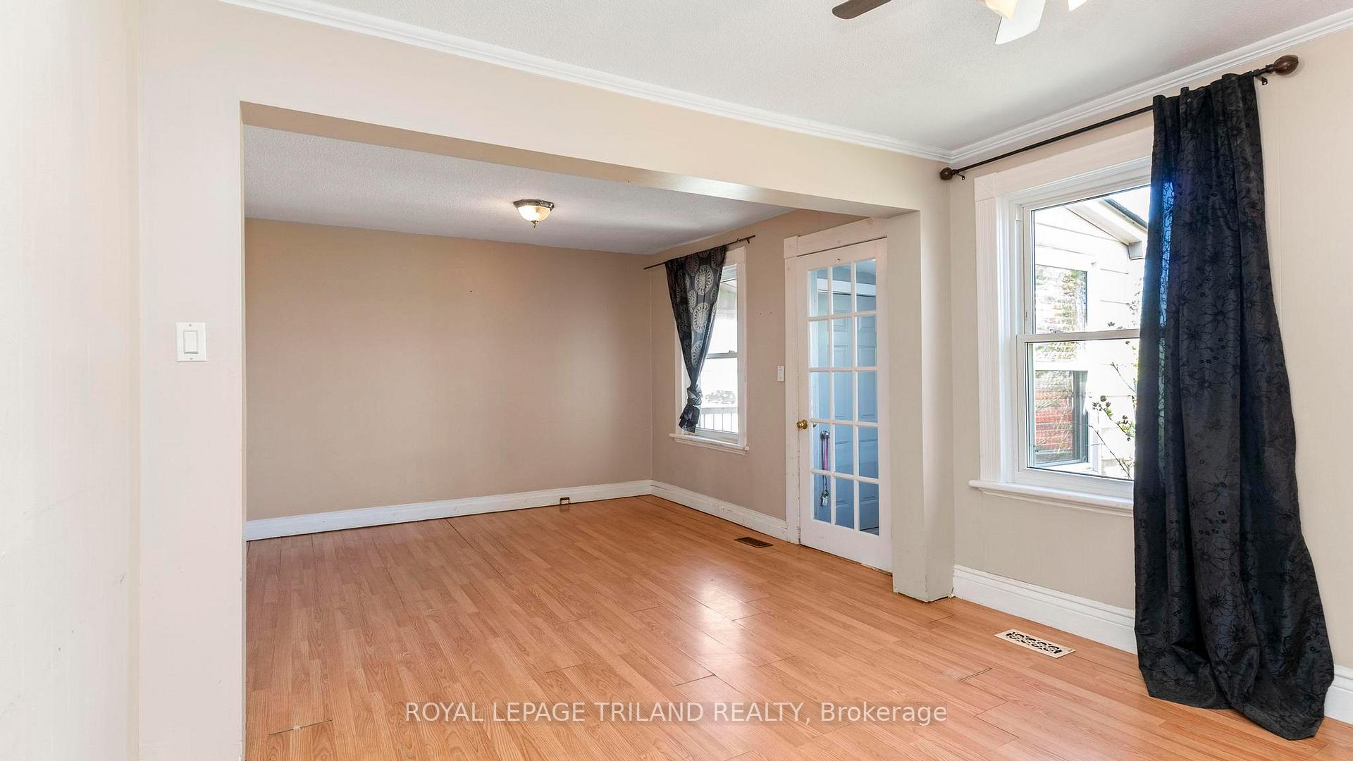 1291 Trafalgar Road, London East — photo 4 of 5