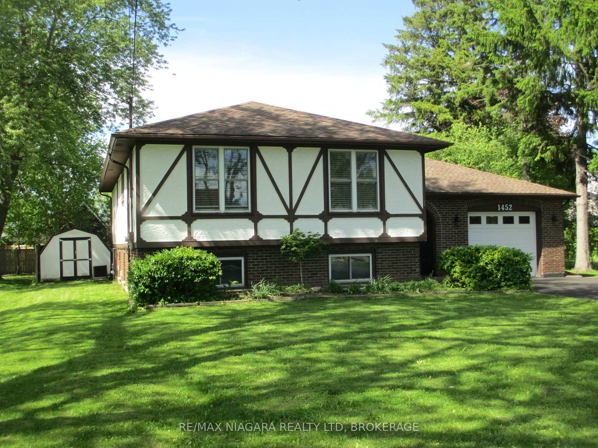 1452 Garrison Road, Fort Erie — photo 3 of 5