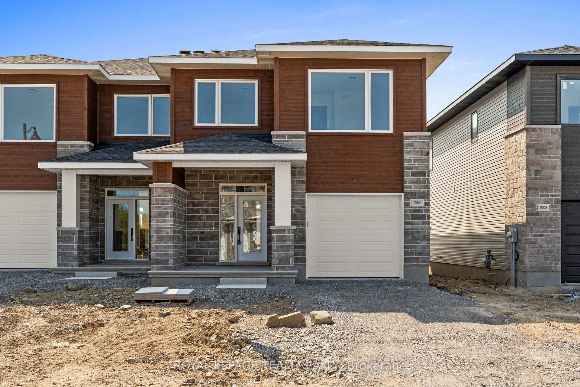1024 Moore Street, Brockville, ON K6V 0H2 — Brockville, Ontario