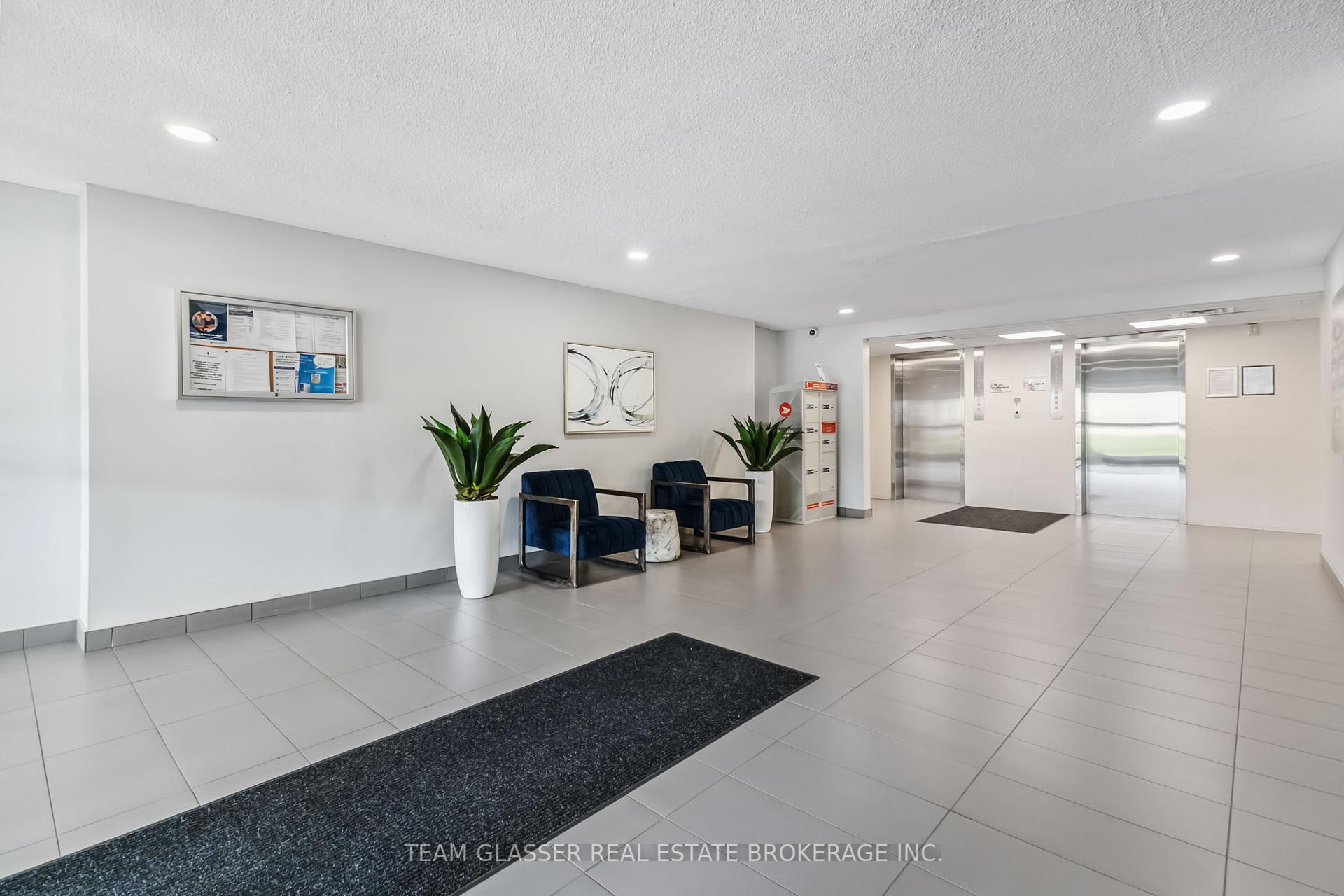 1570 Adelaide Street N 224, London North — photo 5 of 5