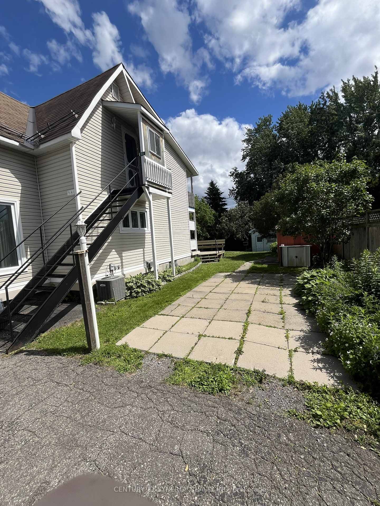 931 Laurier Street, Clarence-Rockland, ON K4K 1G4 — Clarence-Rockland, Ontario