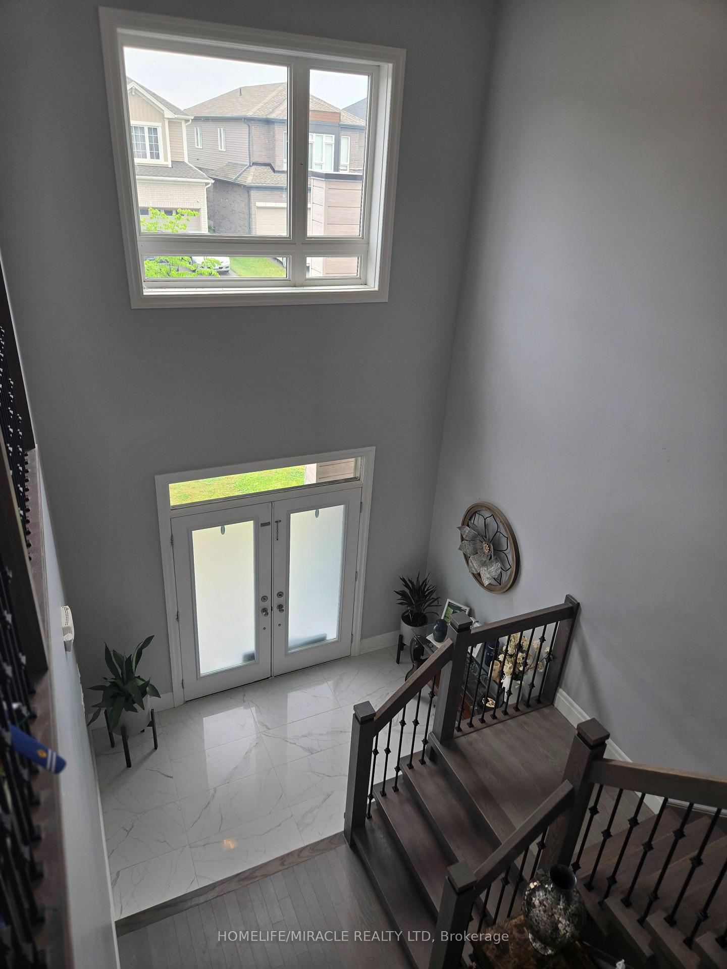 172 Freure Drive, Cambridge — photo 4 of 5