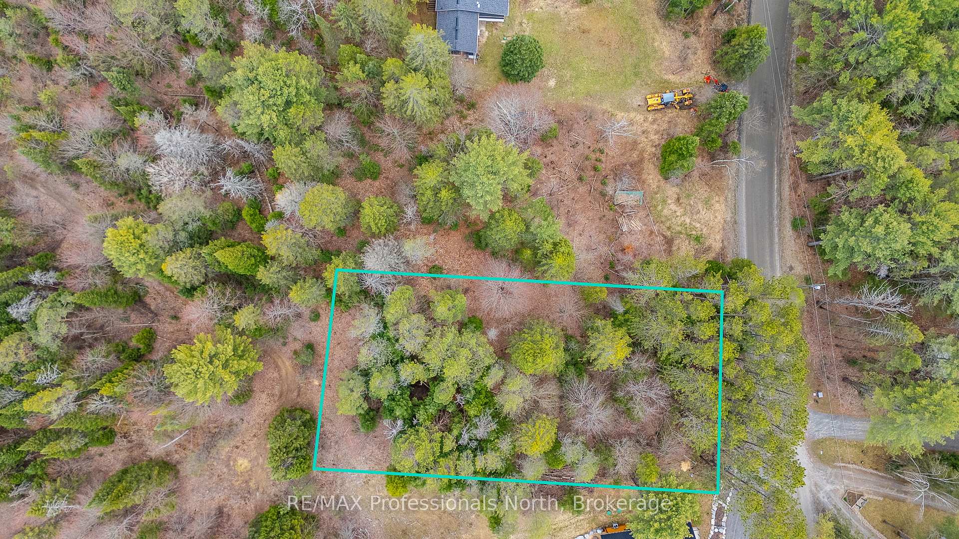 75 Balsam Chutes Road, Huntsville — photo 2 of 5
