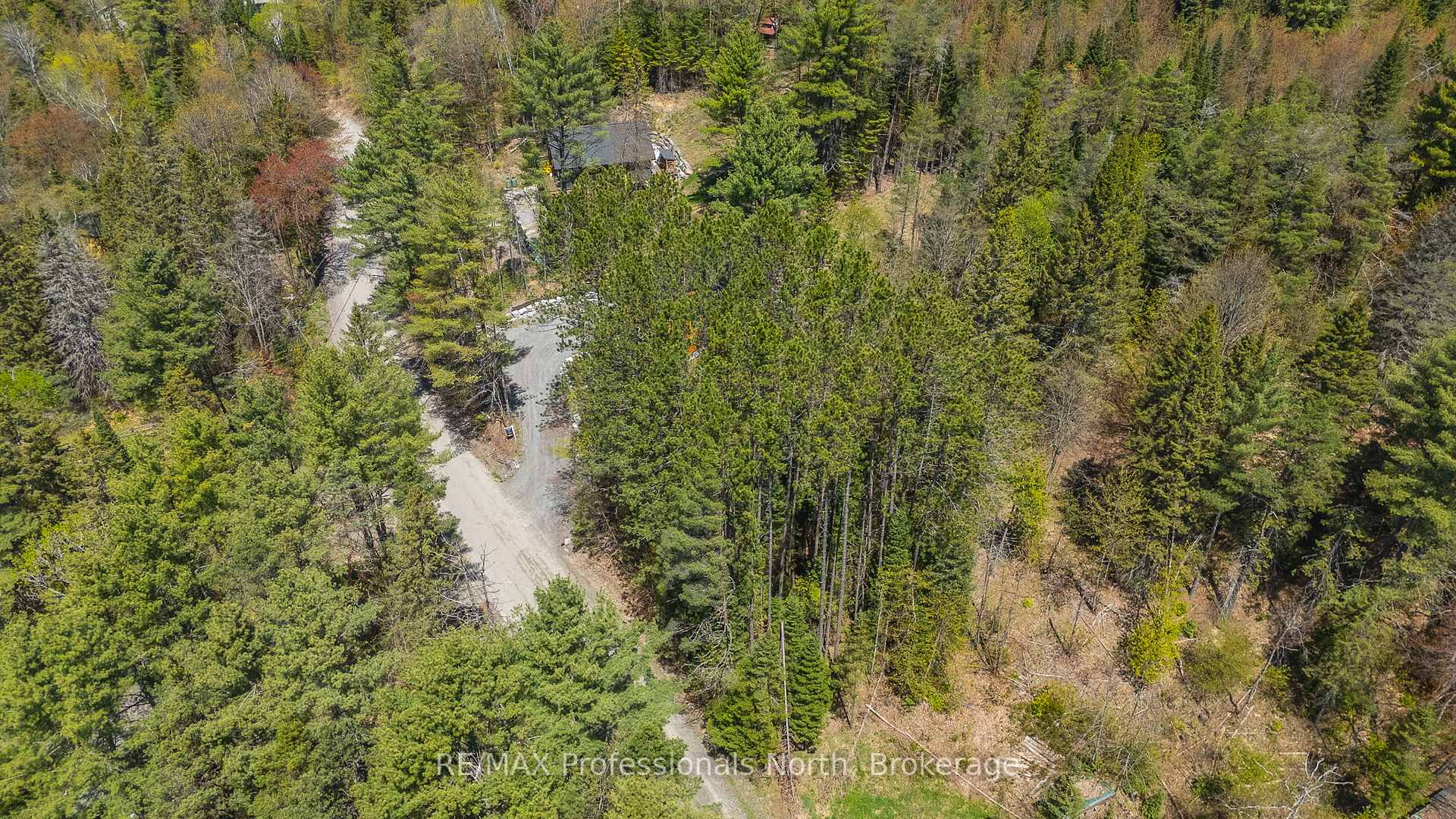 75 Balsam Chutes Road, Huntsville — photo 3 of 5