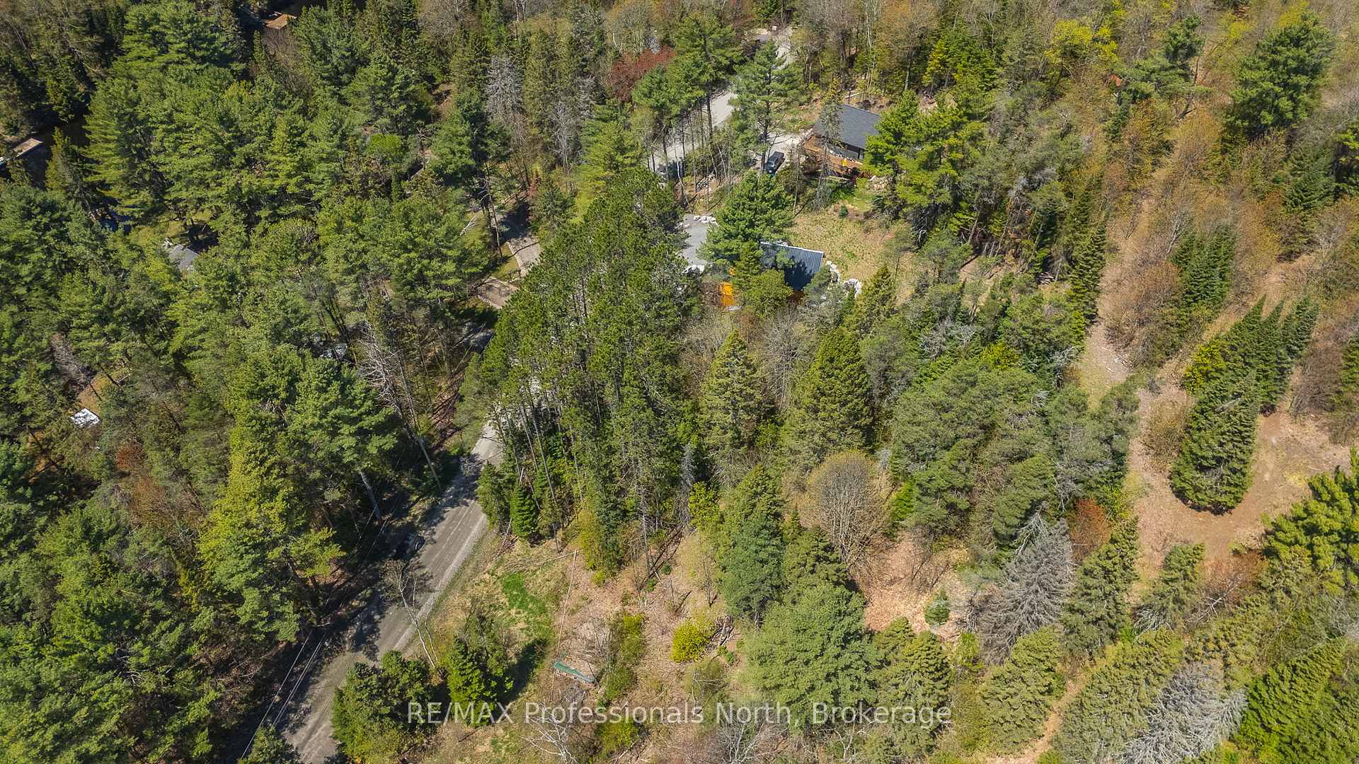 75 Balsam Chutes Road, Huntsville — photo 4 of 5