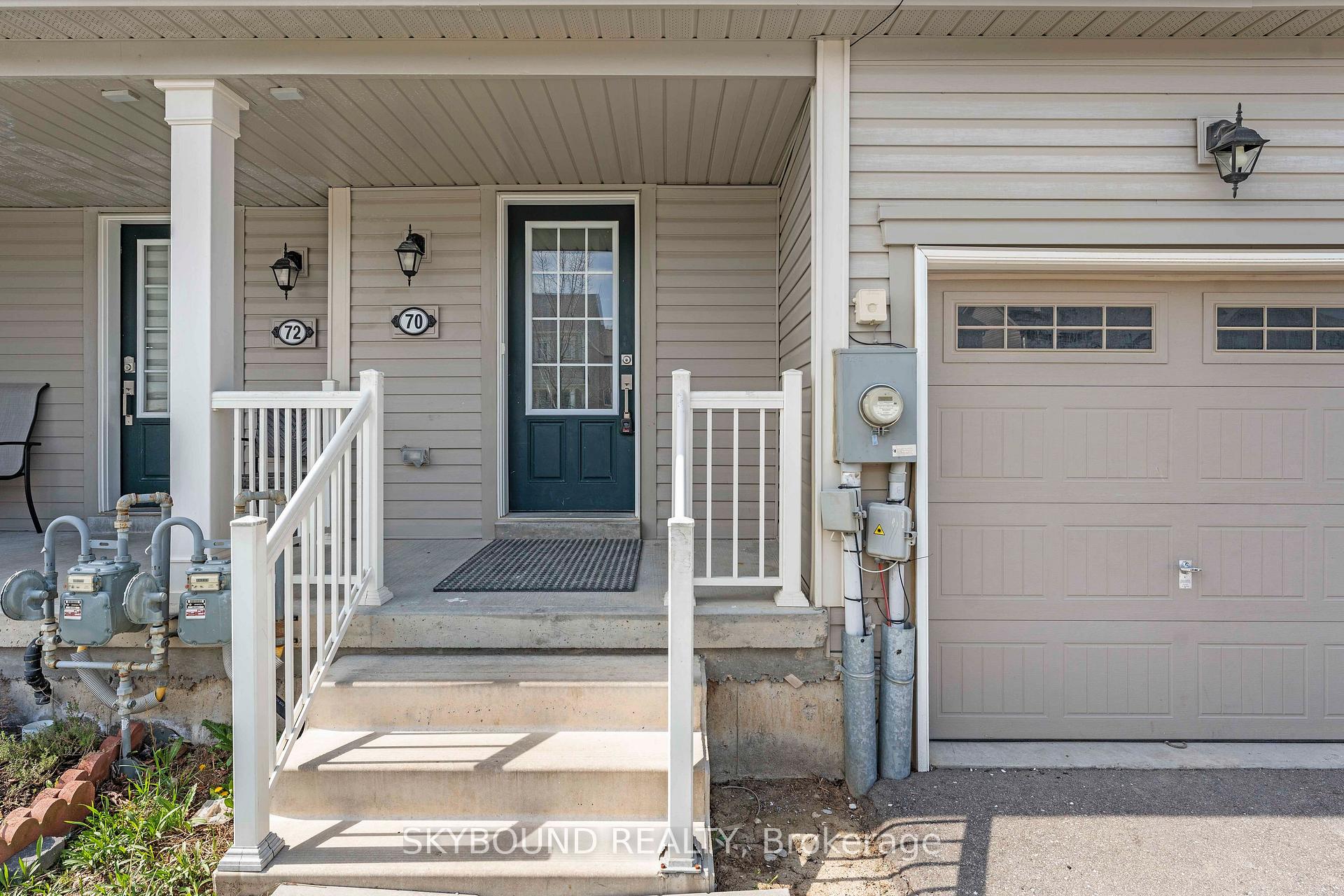 70 Munro Circle, Brantford — photo 2 of 5