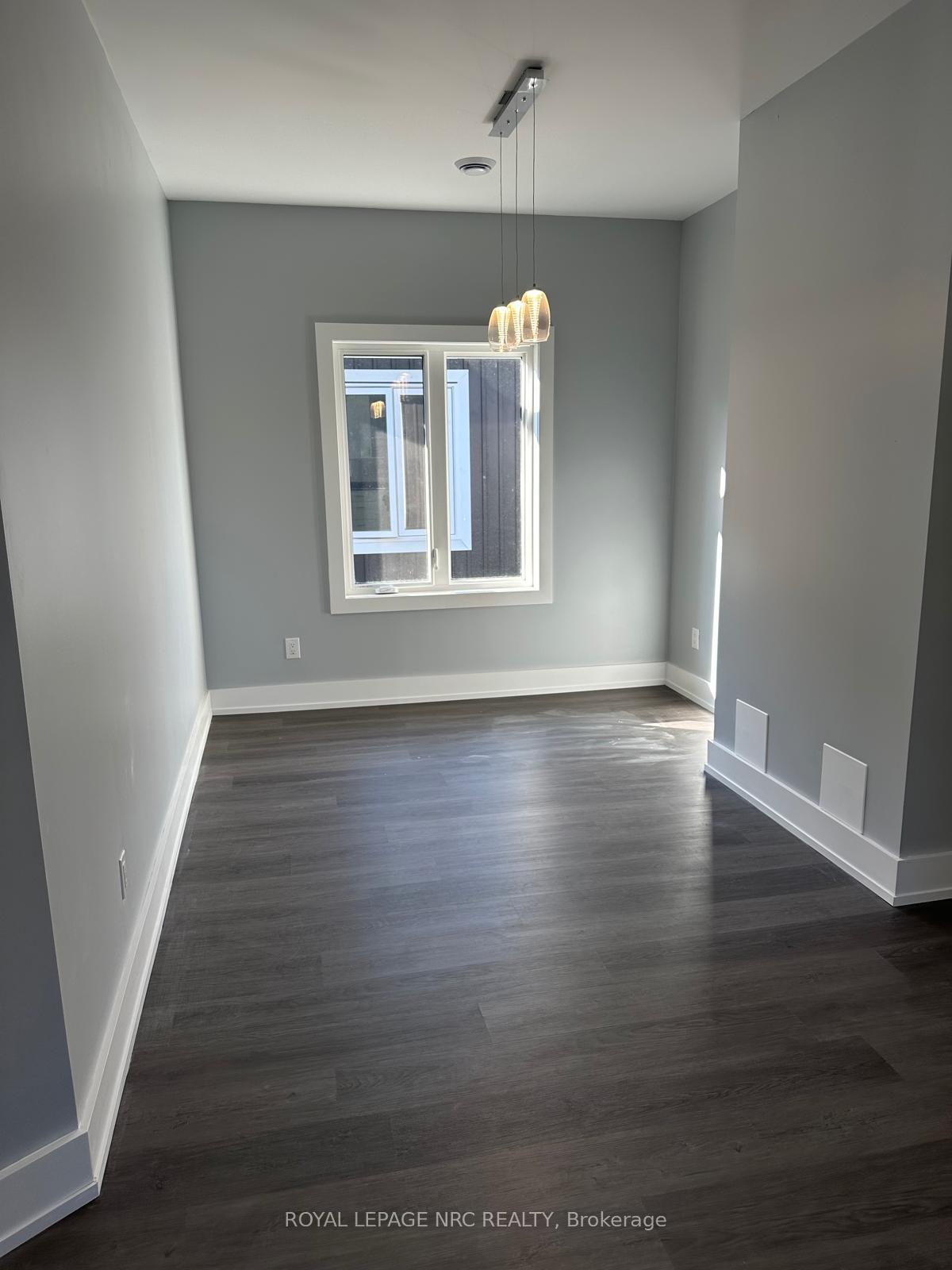 58 Griffith Street LOWER, Welland — photo 4 of 5