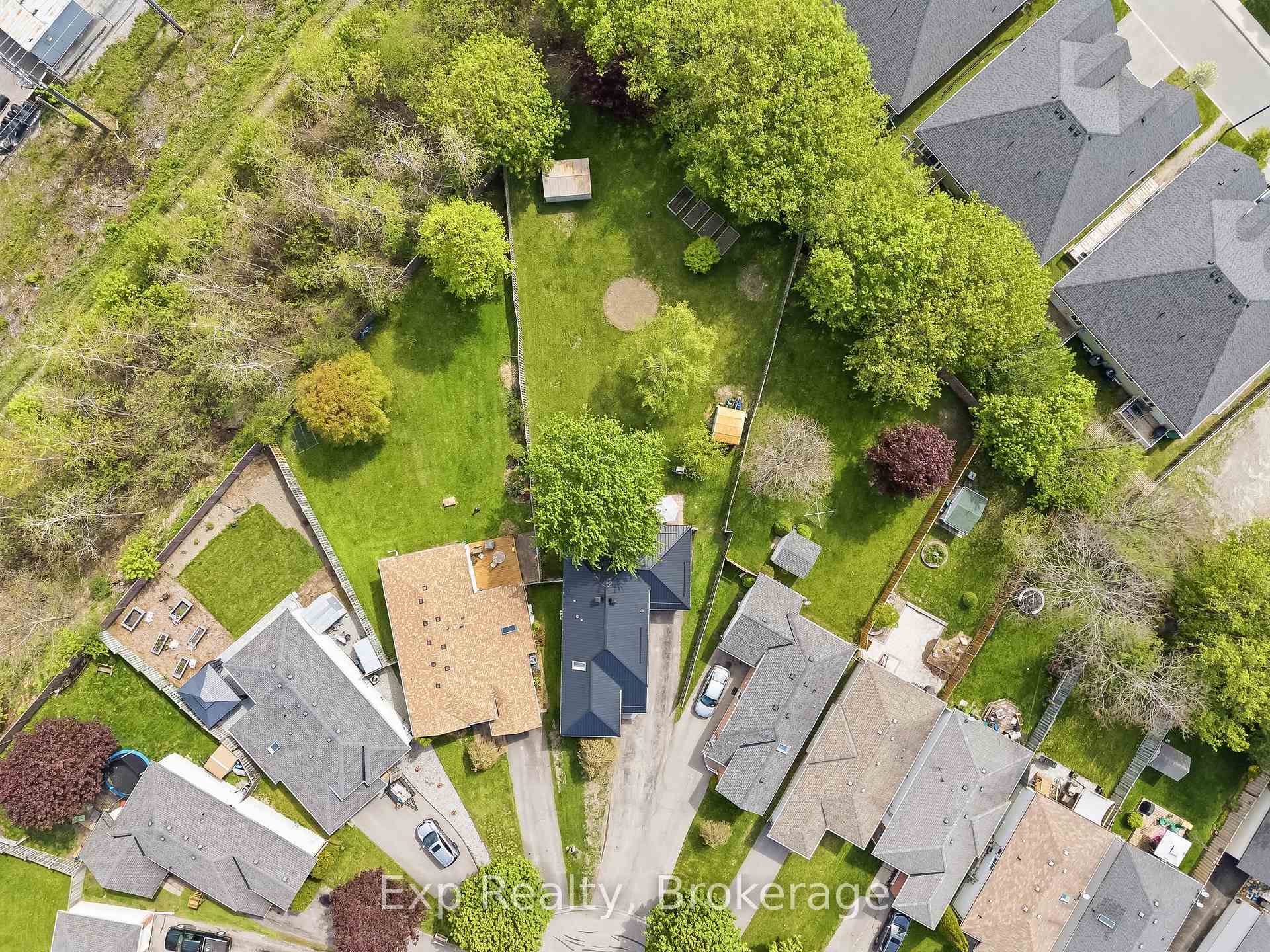 805 Battell Court, Cobourg — photo 2 of 5