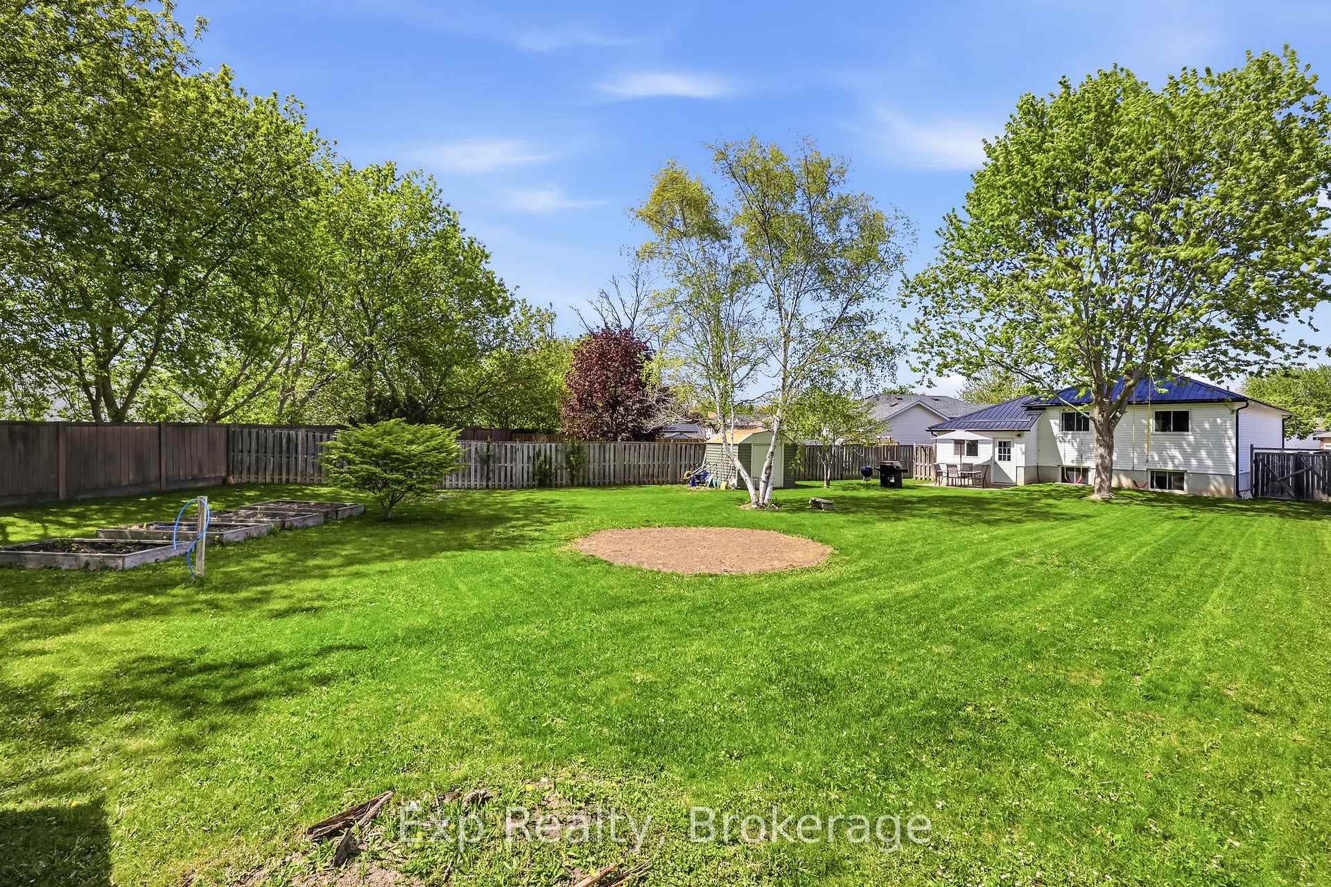 805 Battell Court, Cobourg — photo 4 of 5