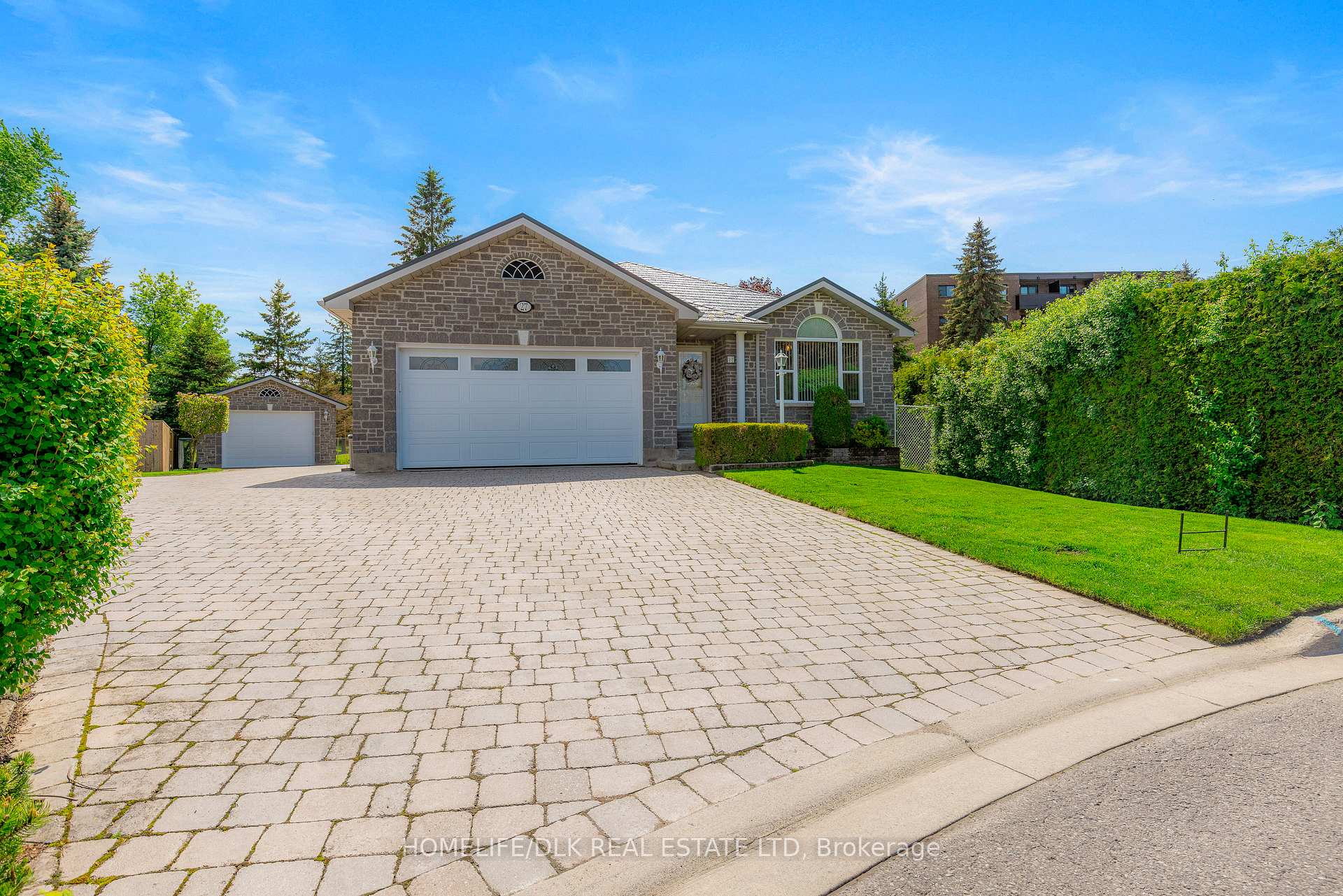 27 Loyalist Place, Brockville, ON K6V 7M5 — Brockville, Ontario