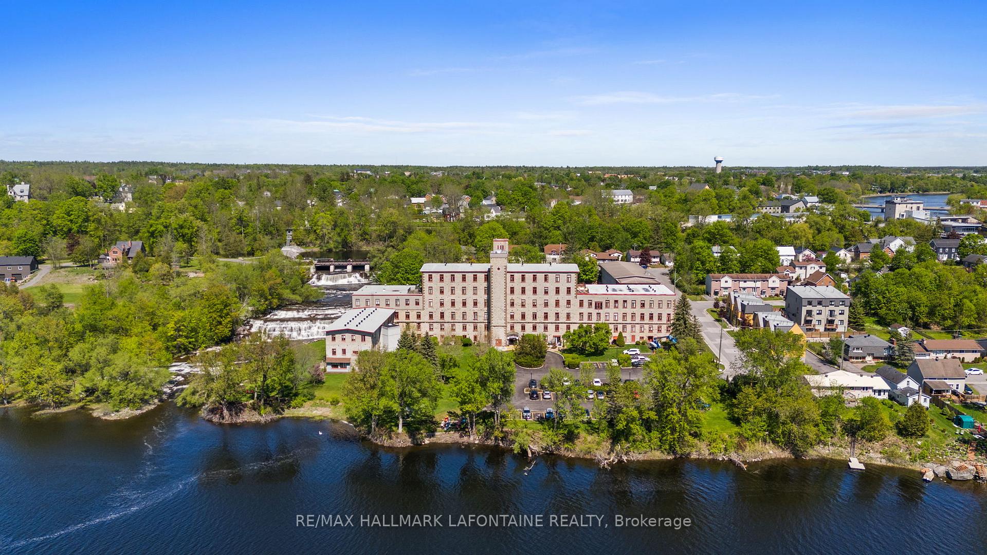 1 Rosamond Street E 107, Mississippi Mills, ON K0A 1A0 — Mississippi Mills, Ontario
