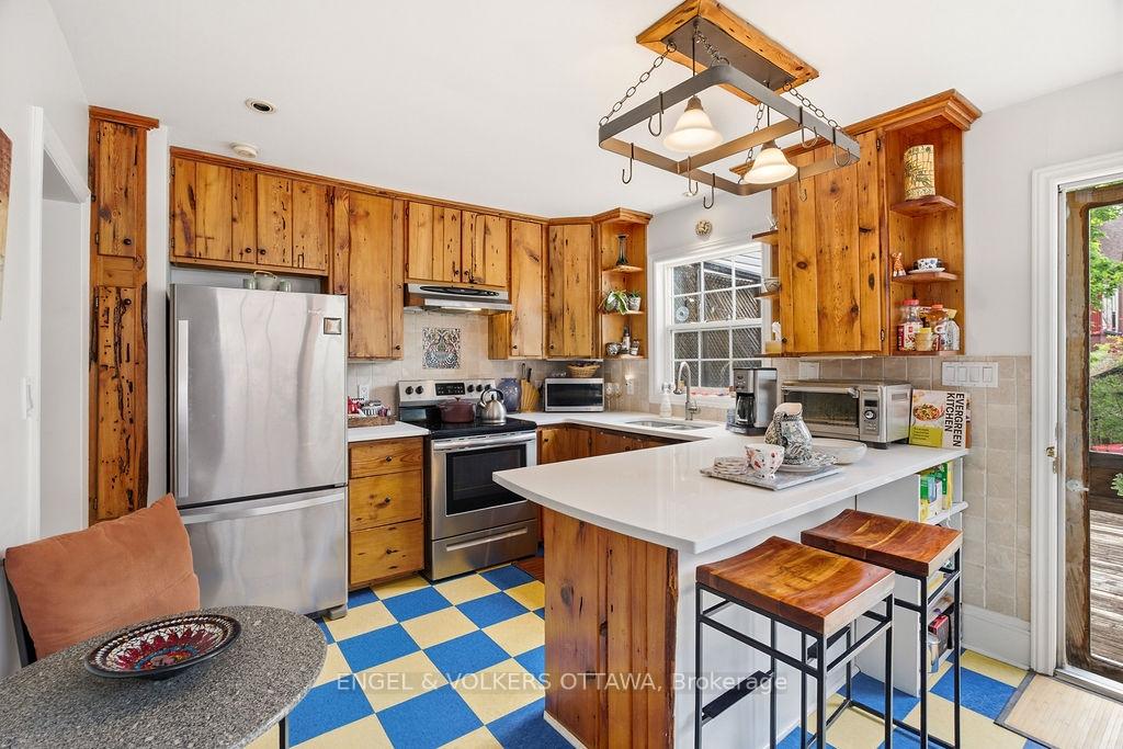 94 HOPEWELL Avenue, Glebe - Ottawa East and Area — photo 4 of 5