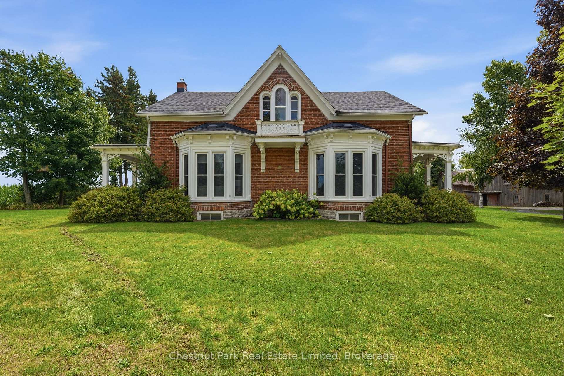 14819 Loyalist Parkway, Prince Edward County — photo 2 of 5