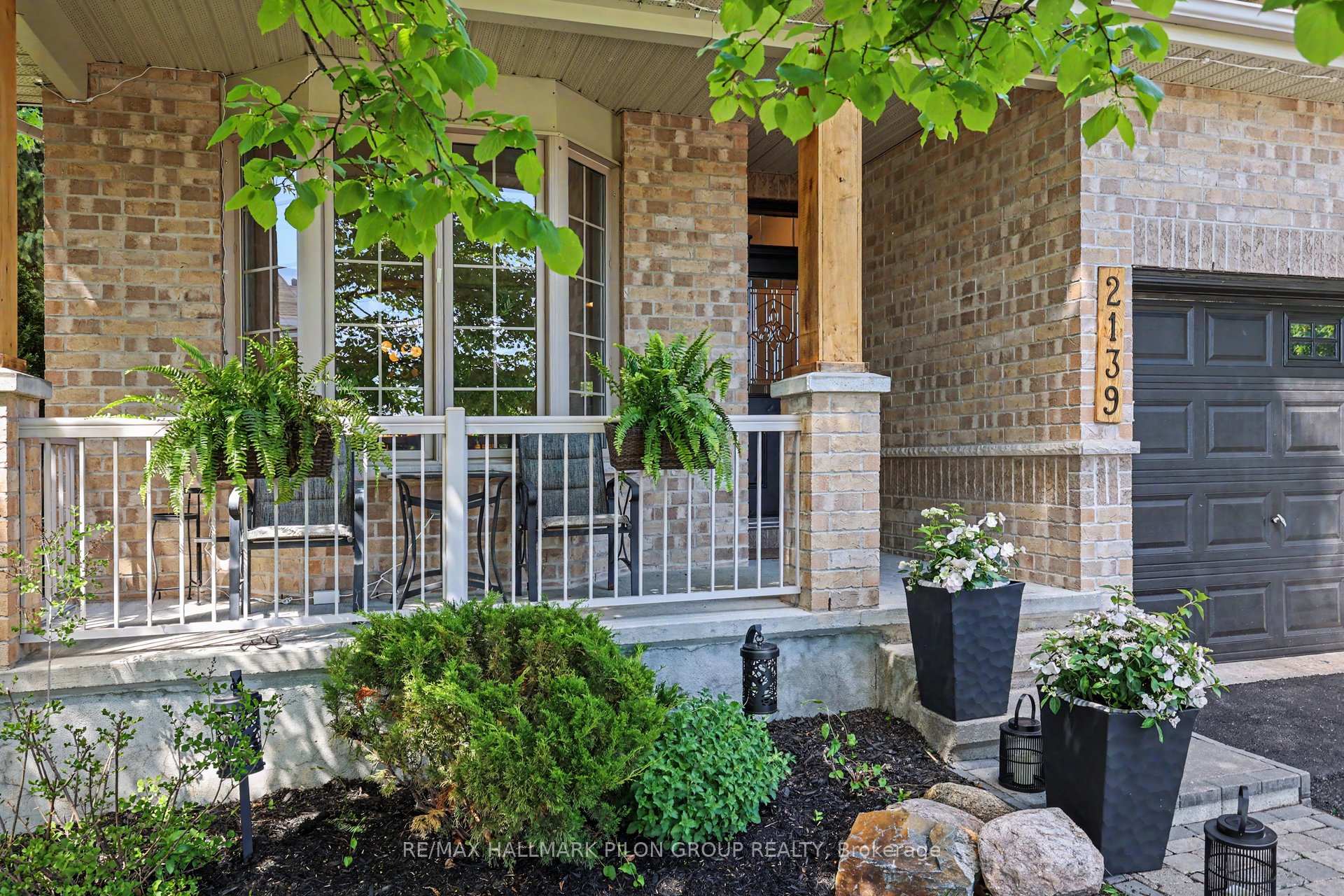 2139 Valin Street, Orleans - Cumberland and Area — photo 2 of 5